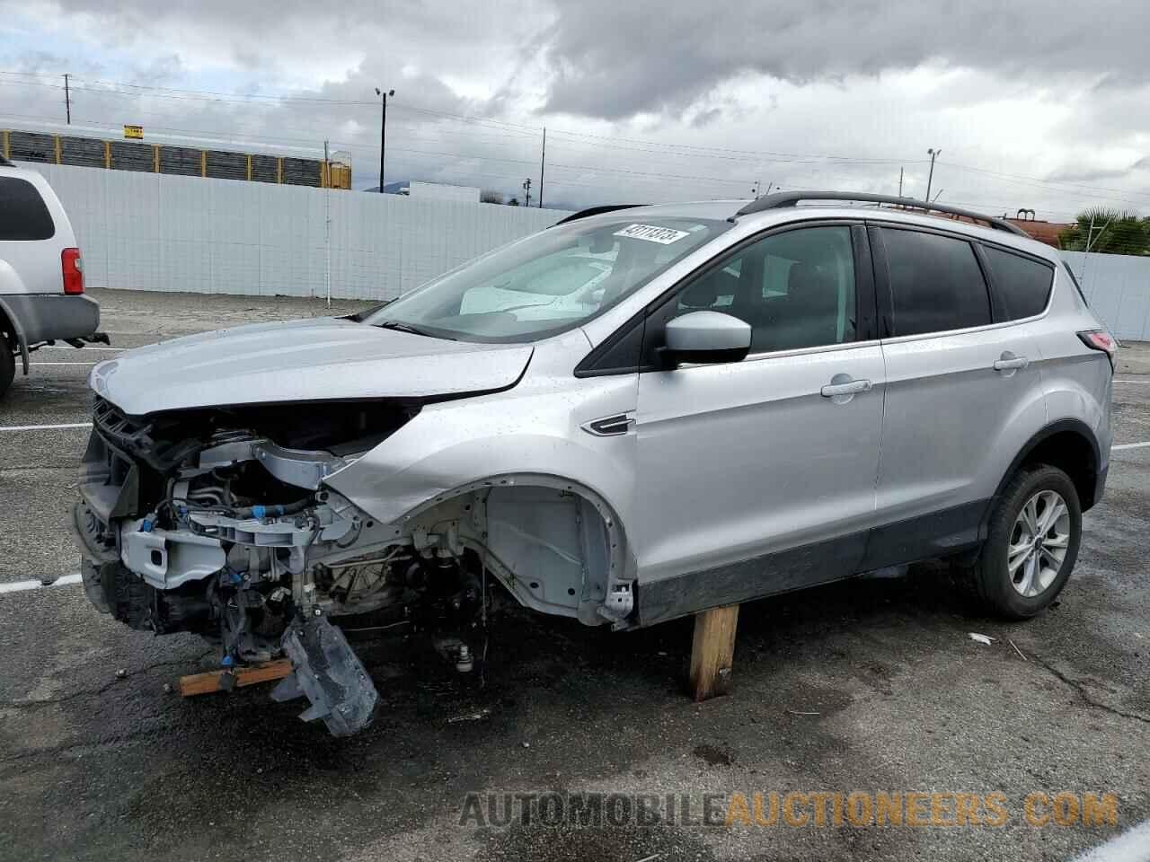 1FMCU0G95JUB49337 FORD ESCAPE 2018