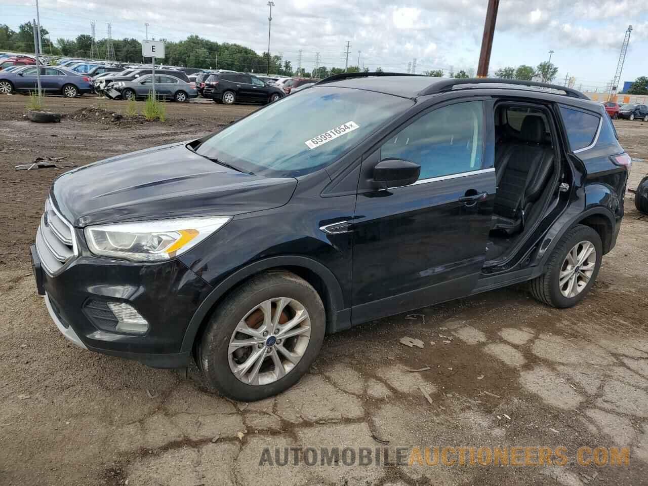 1FMCU0G96HUA33686 FORD ESCAPE 2017