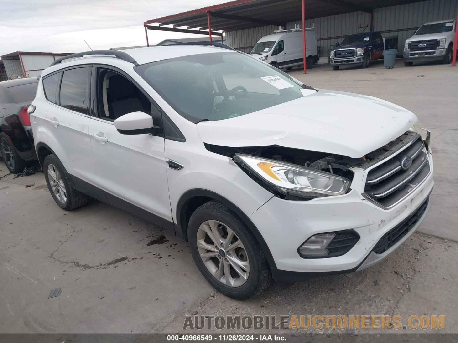 1FMCU0G97HUF05832 FORD ESCAPE 2017