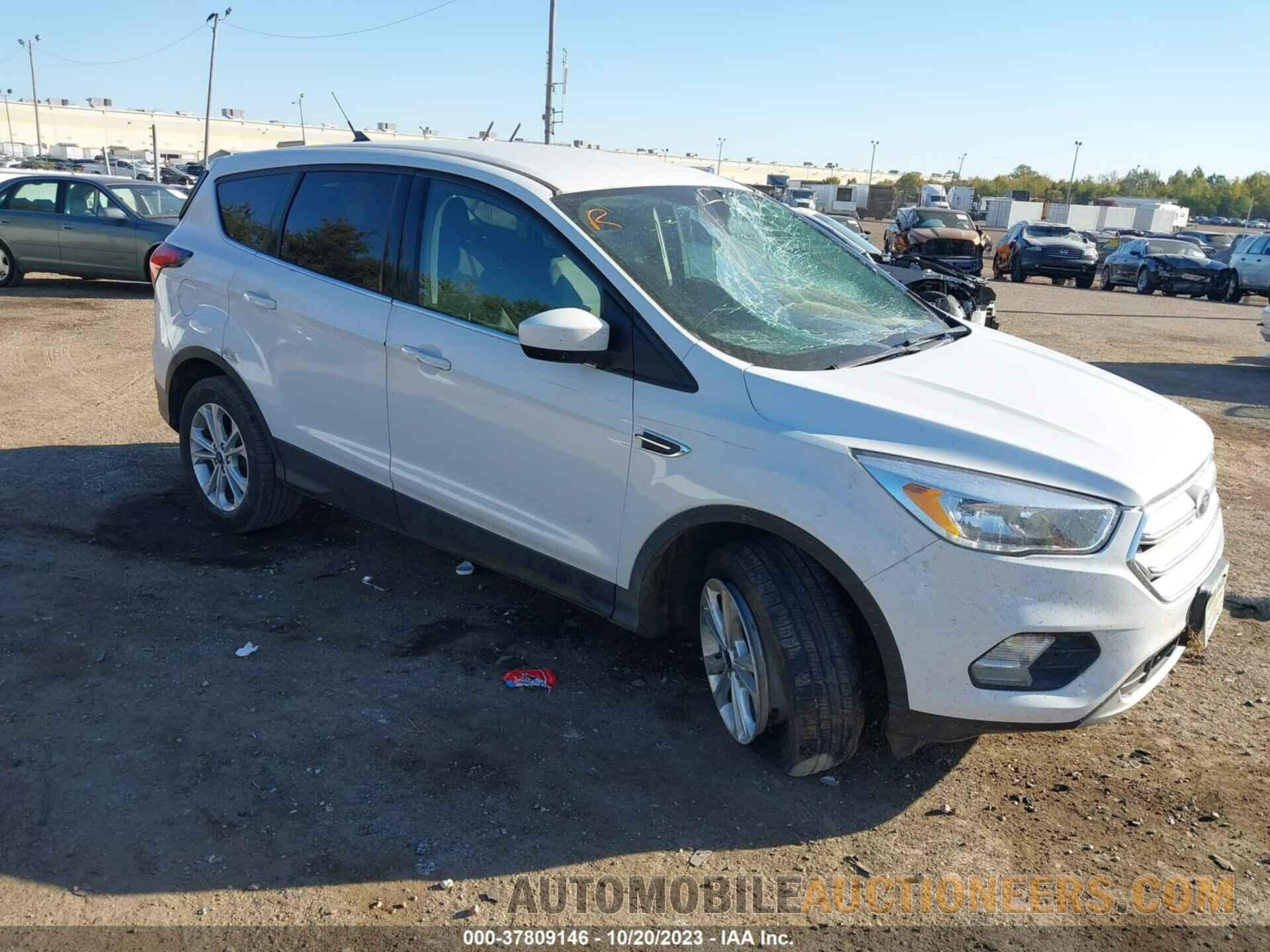 1FMCU0G98KUB33960 FORD ESCAPE 2019