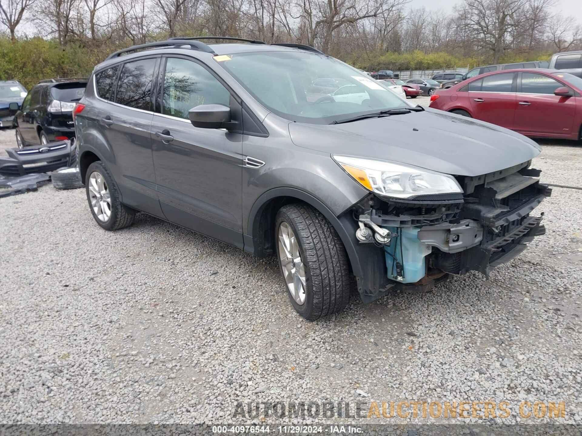 1FMCU0G99DUB30035 FORD ESCAPE 2013