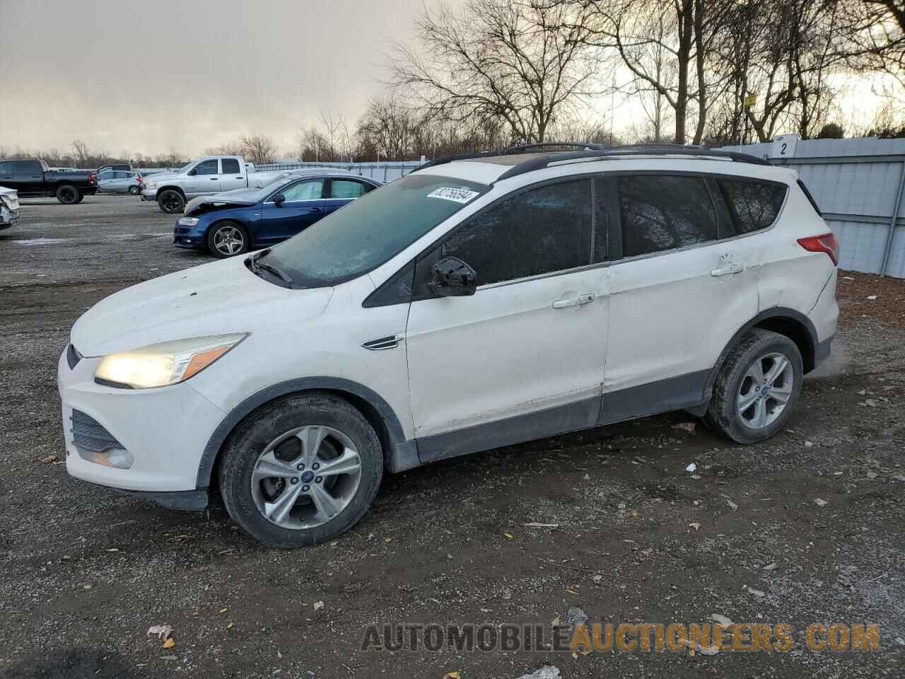 1FMCU0G99DUC65323 FORD ESCAPE 2013