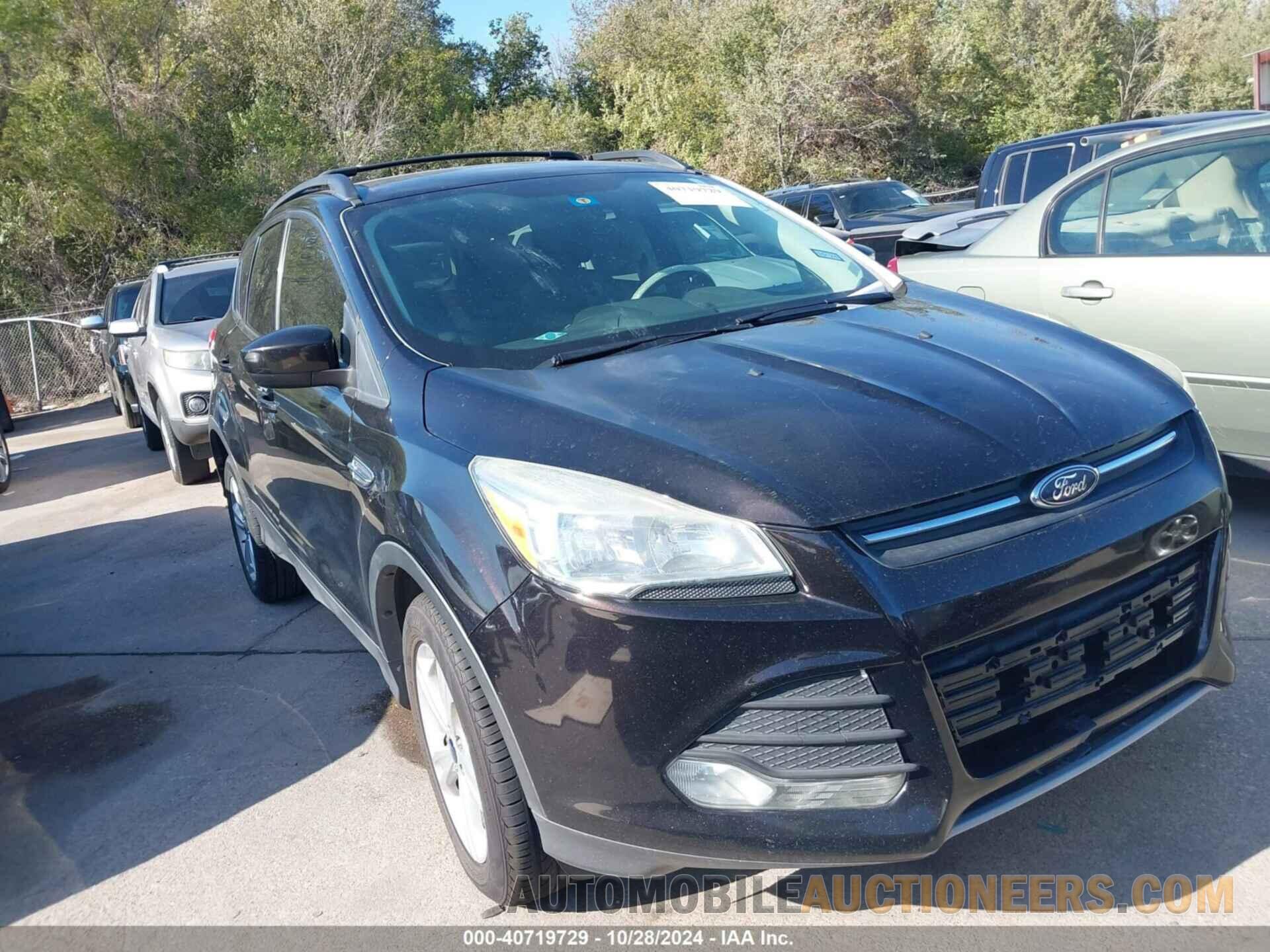 1FMCU0G99DUD53319 FORD ESCAPE 2013