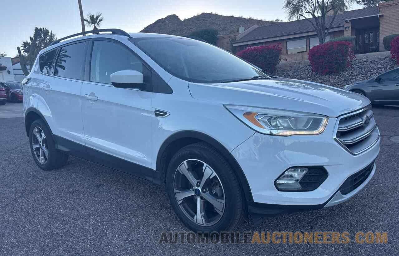 1FMCU0G99HUA92151 FORD ESCAPE 2017