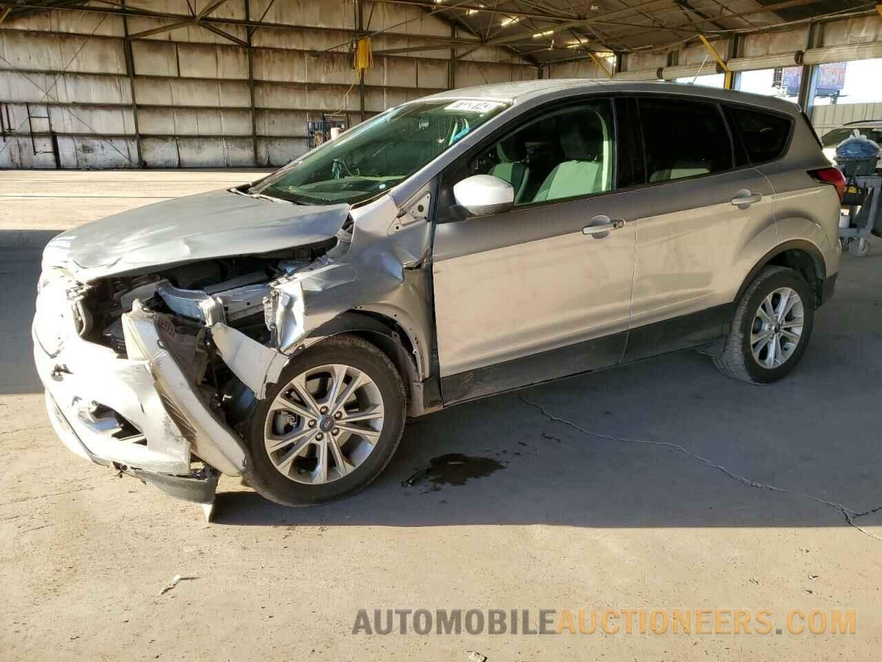 1FMCU0G99KUB12180 FORD ESCAPE 2019