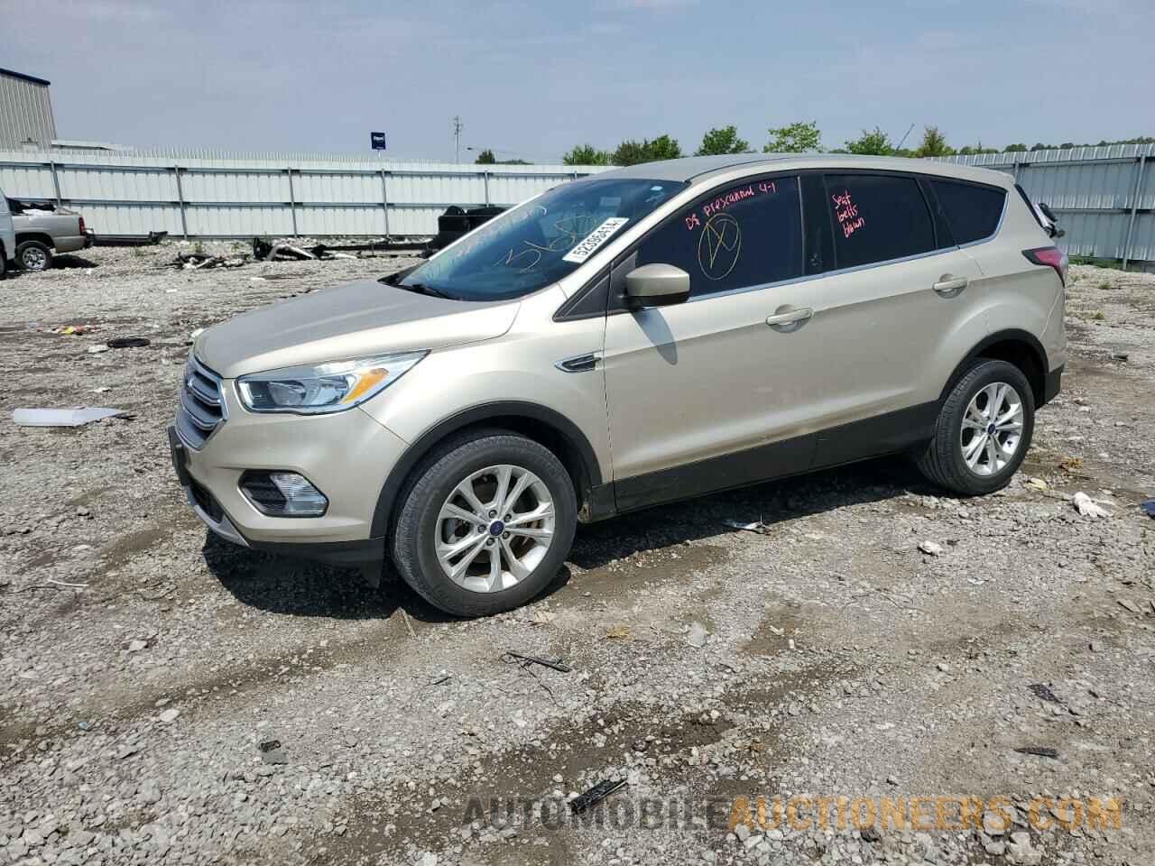 1FMCU0GD0HUA53842 FORD ESCAPE 2017