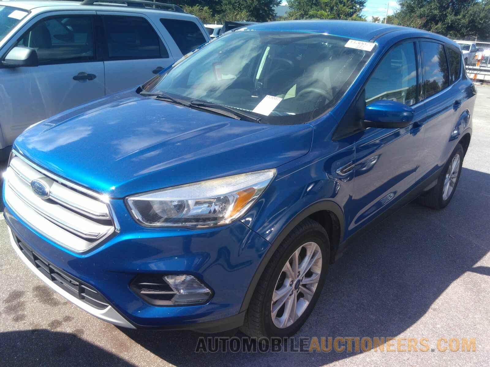 1FMCU0GD0HUD07792 Ford Escape 2017