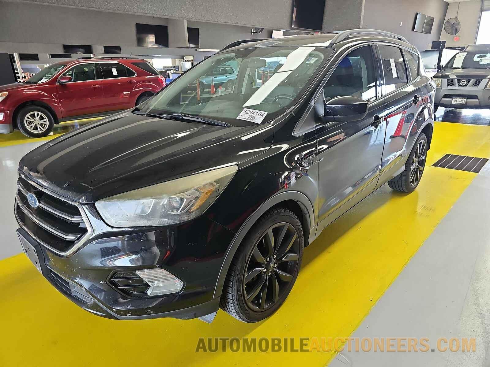 1FMCU0GD0HUD53249 Ford Escape 2017