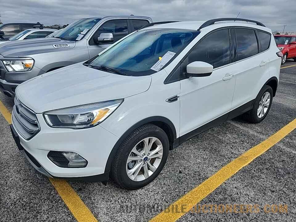 1FMCU0GD0JUC18732 Ford Escape 2018