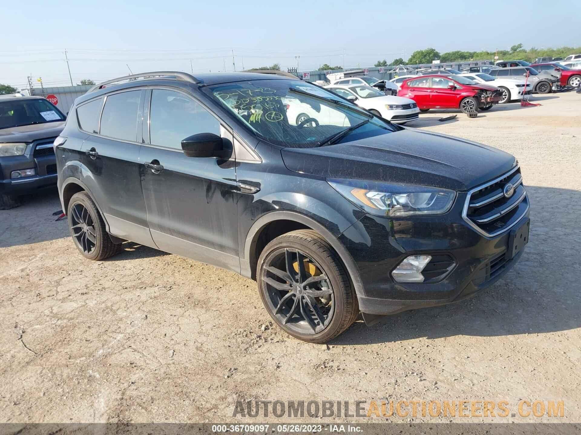 1FMCU0GD0JUD50163 FORD ESCAPE 2018