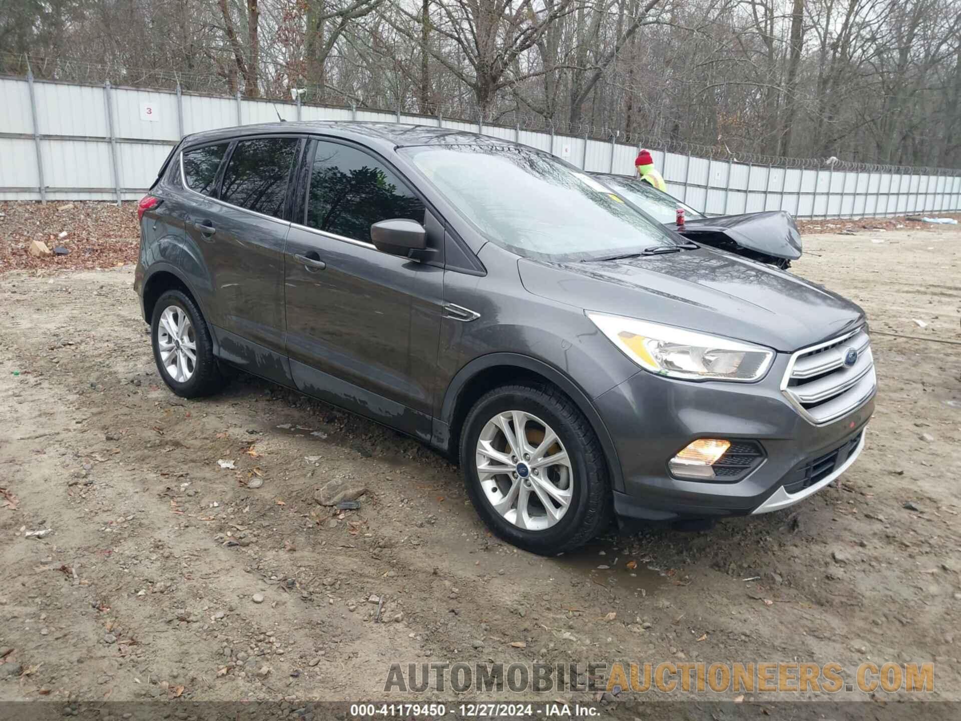 1FMCU0GD0KUB81215 FORD ESCAPE 2019