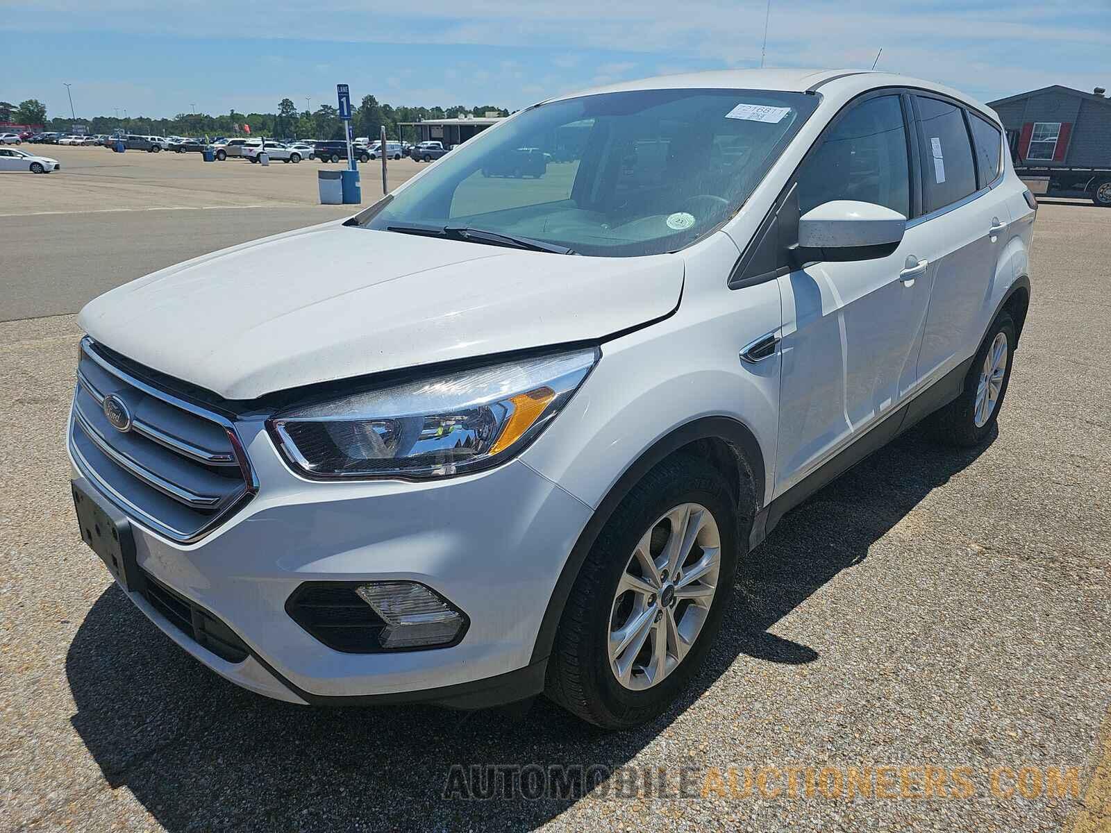 1FMCU0GD0KUB94479 Ford Escape 2019