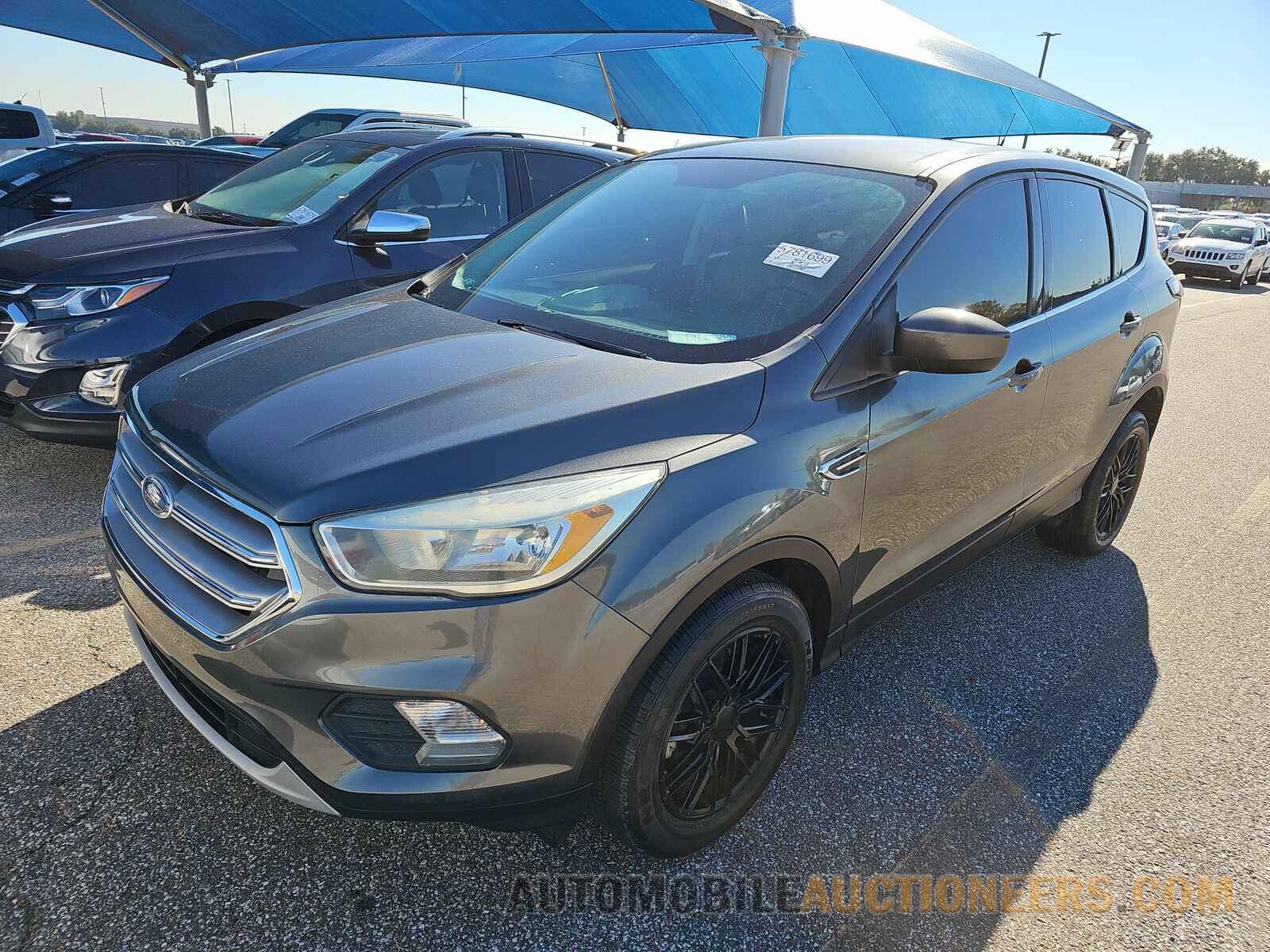 1FMCU0GD1HUC55721 Ford Escape 2017