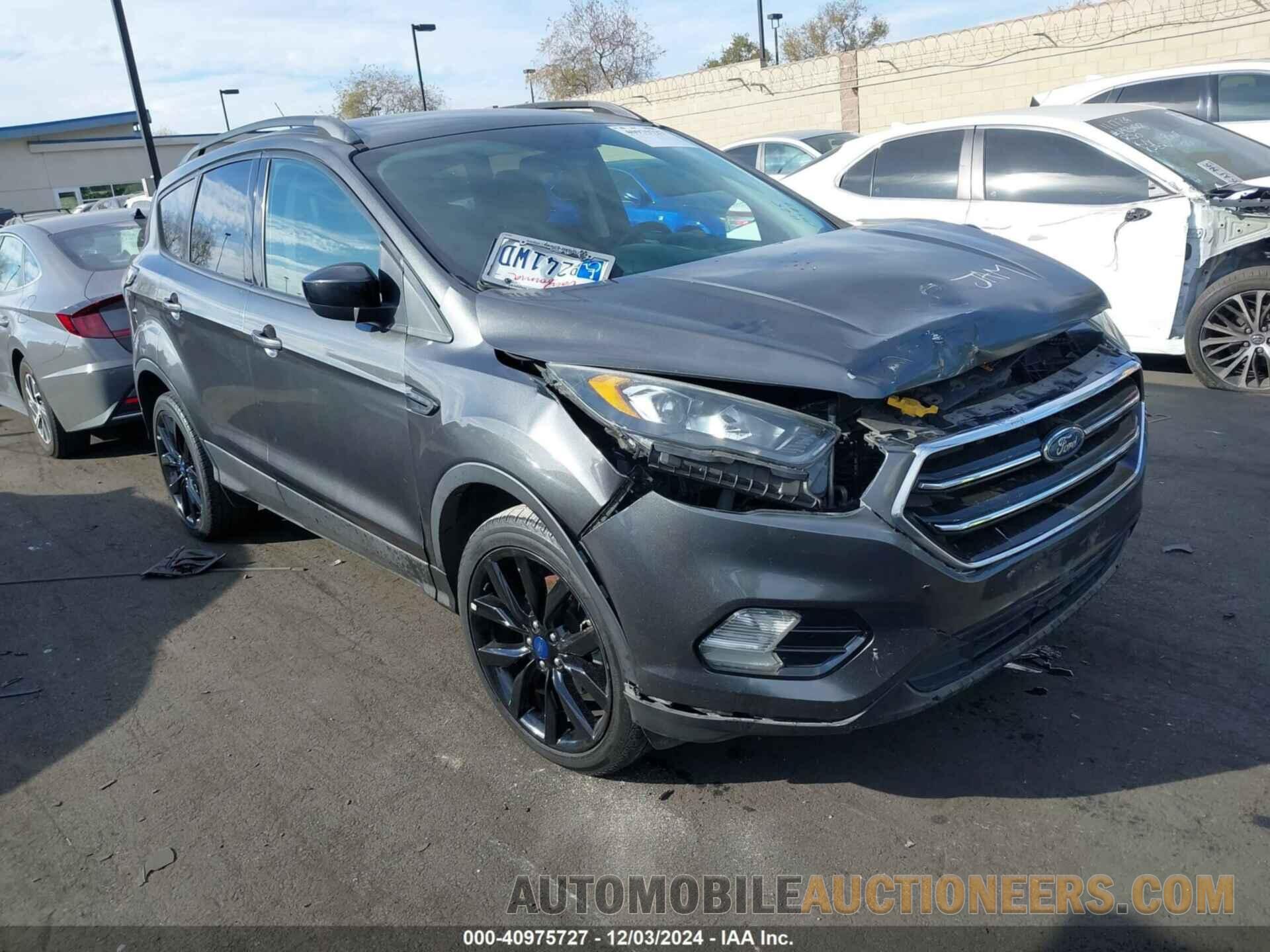 1FMCU0GD1HUF08536 FORD ESCAPE 2017