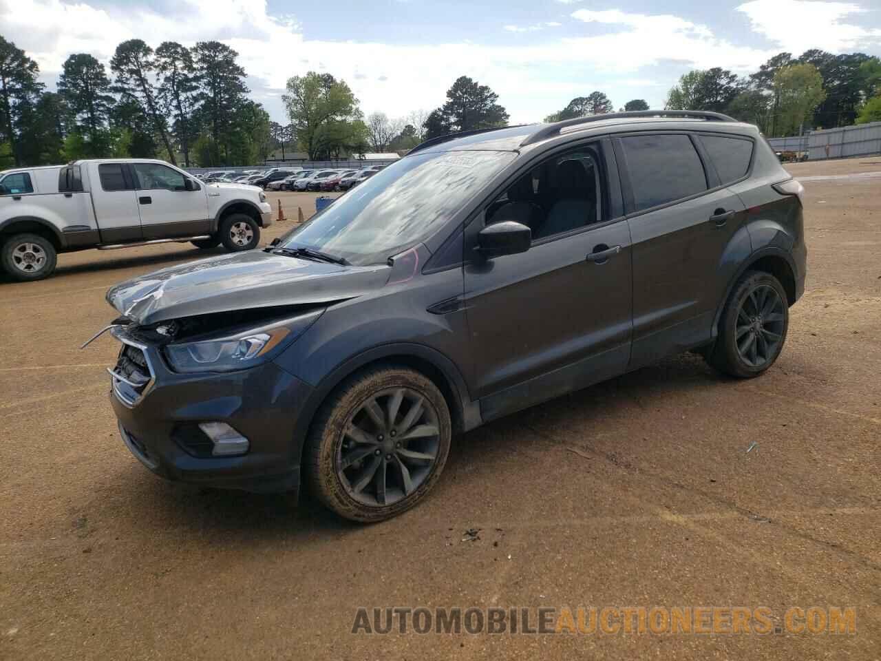 1FMCU0GD1JUC06671 FORD ESCAPE 2018