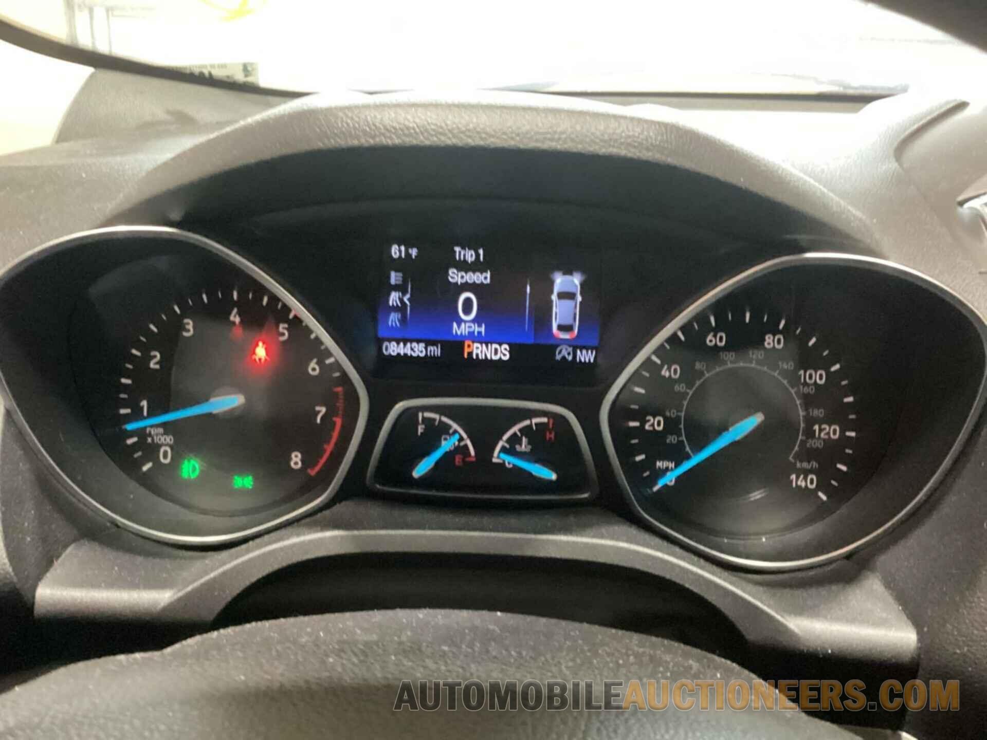 1FMCU0GD1KUB82325 FORD ESCAPE 2019