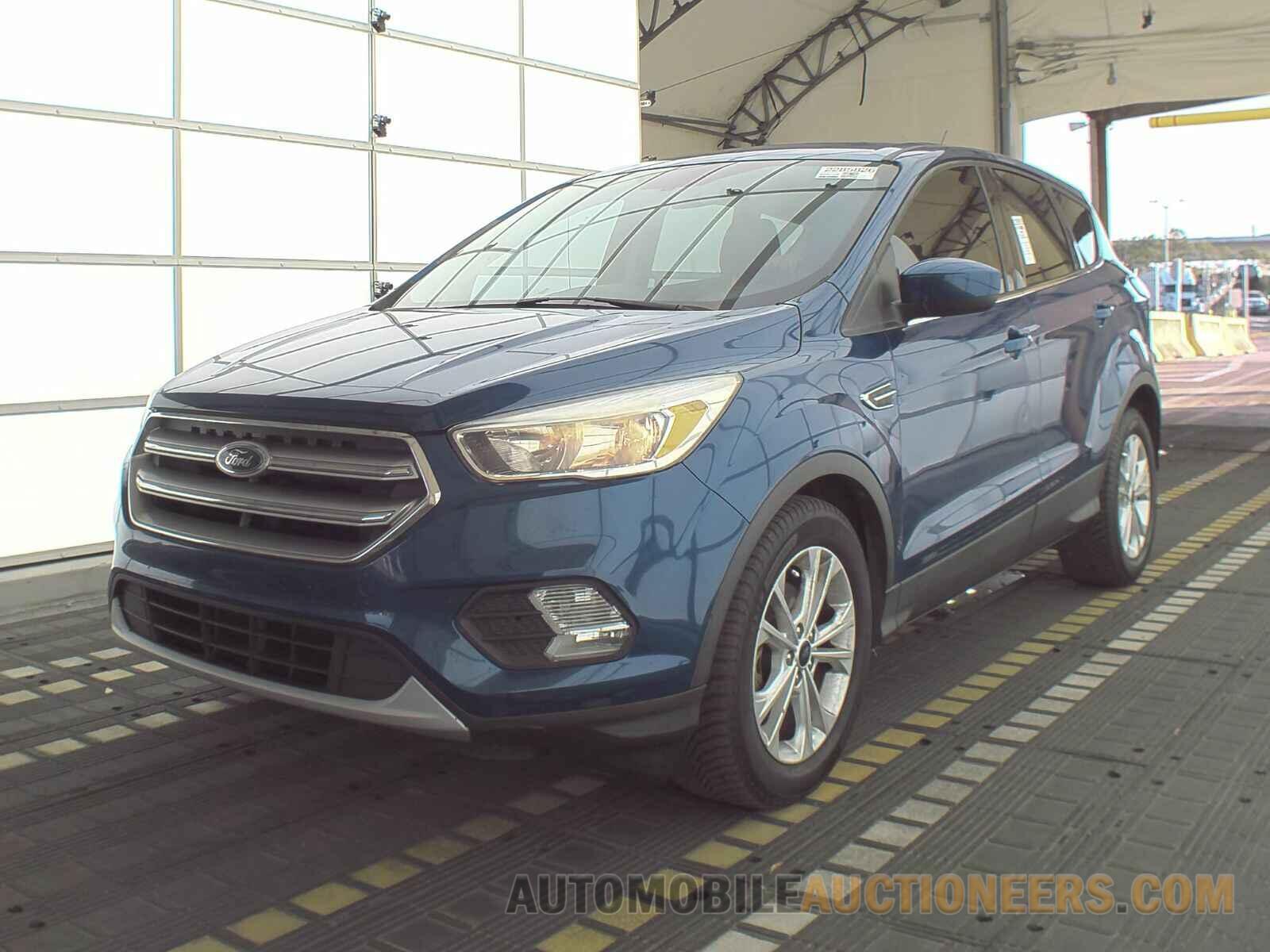 1FMCU0GD2HUC92728 Ford Escape 2017