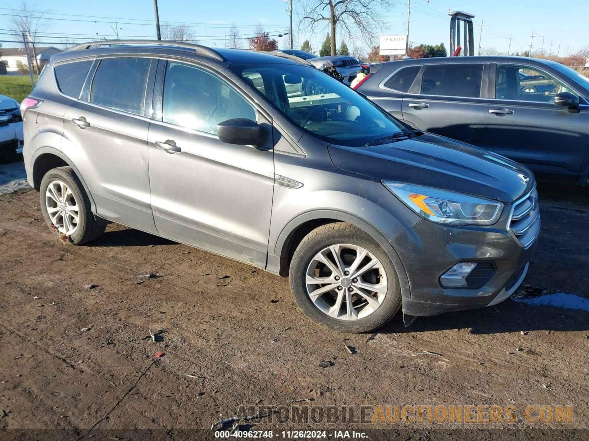 1FMCU0GD2HUD09267 FORD ESCAPE 2017