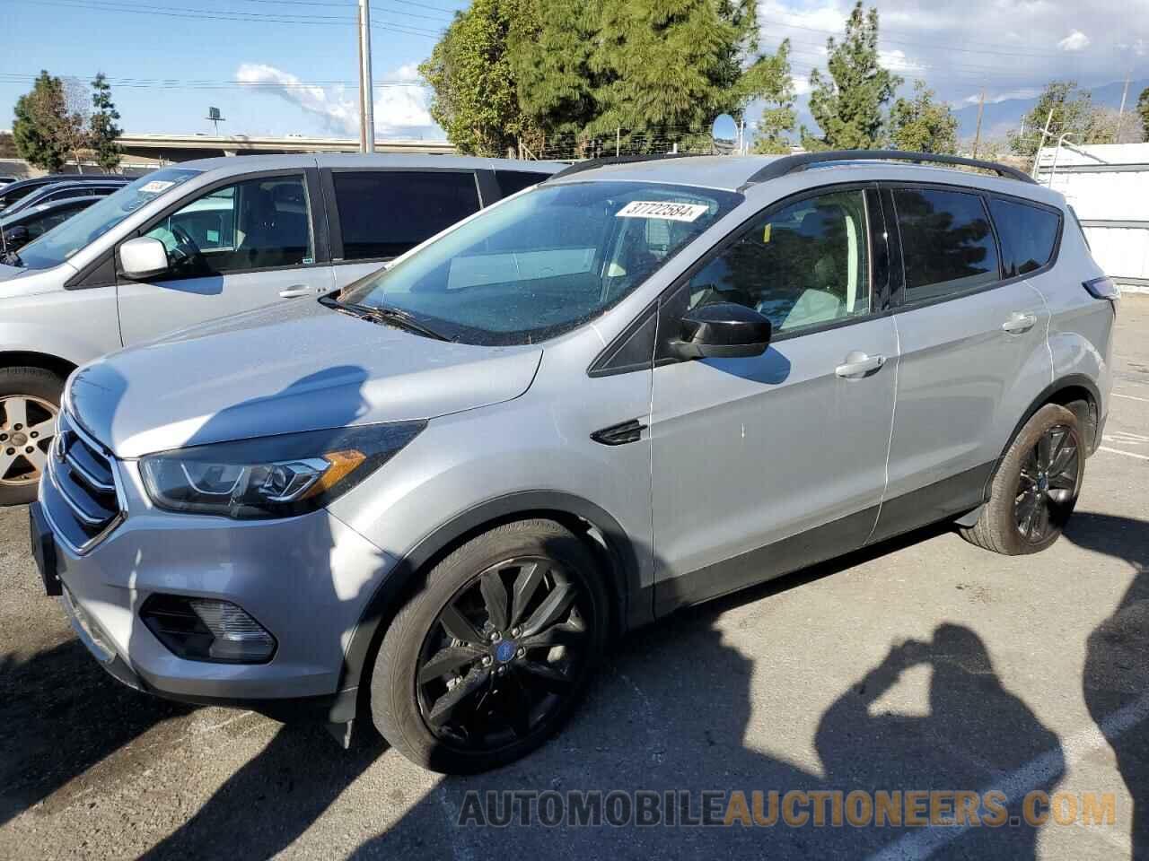 1FMCU0GD2JUA64556 FORD ESCAPE 2018