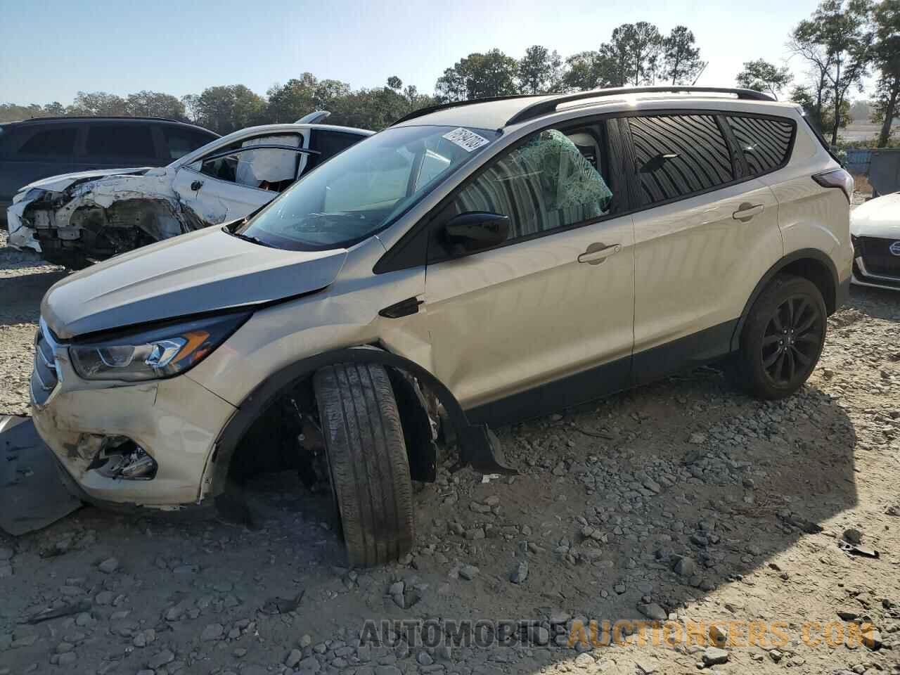 1FMCU0GD2JUD33915 FORD ESCAPE 2018