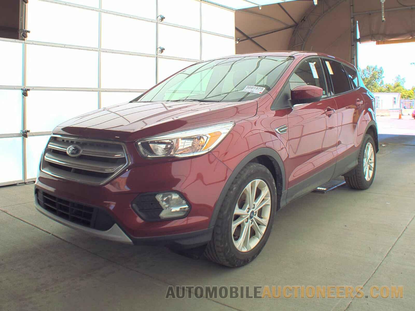 1FMCU0GD2KUA29615 Ford Escape 2019