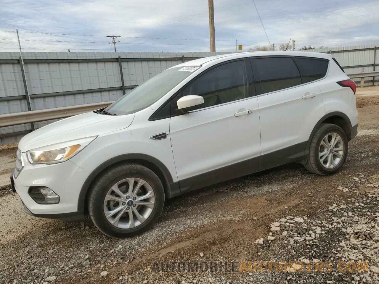 1FMCU0GD2KUA40954 FORD ESCAPE 2019