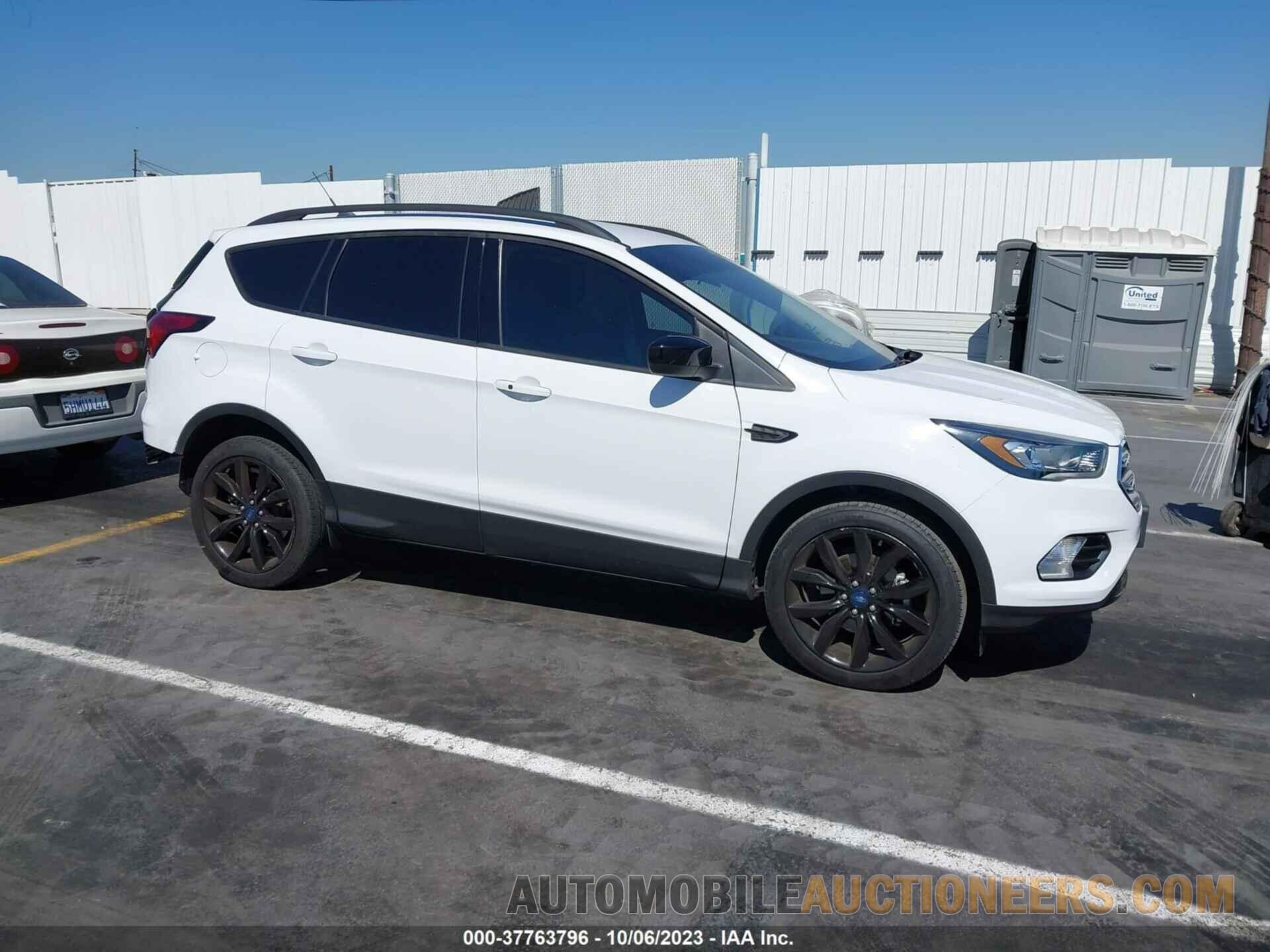 1FMCU0GD2KUA71962 FORD ESCAPE 2019