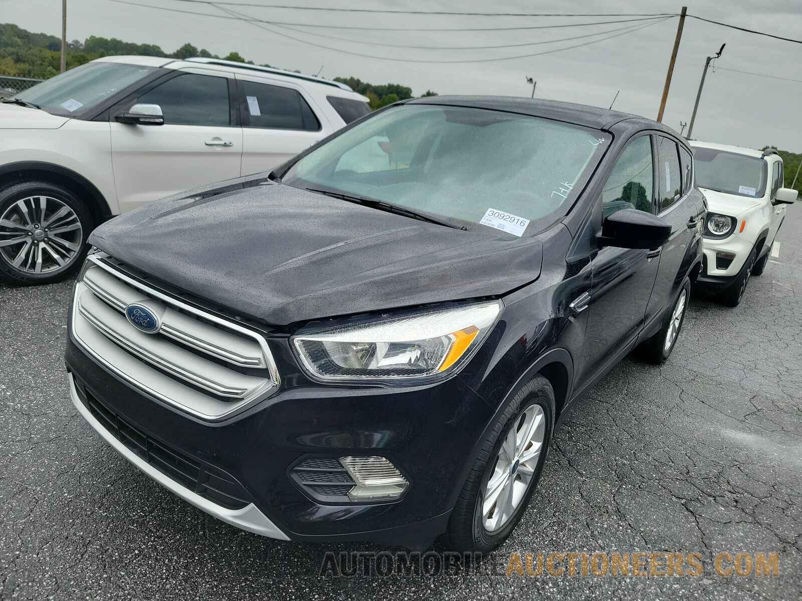 1FMCU0GD2KUB30377 Ford Escape 2019