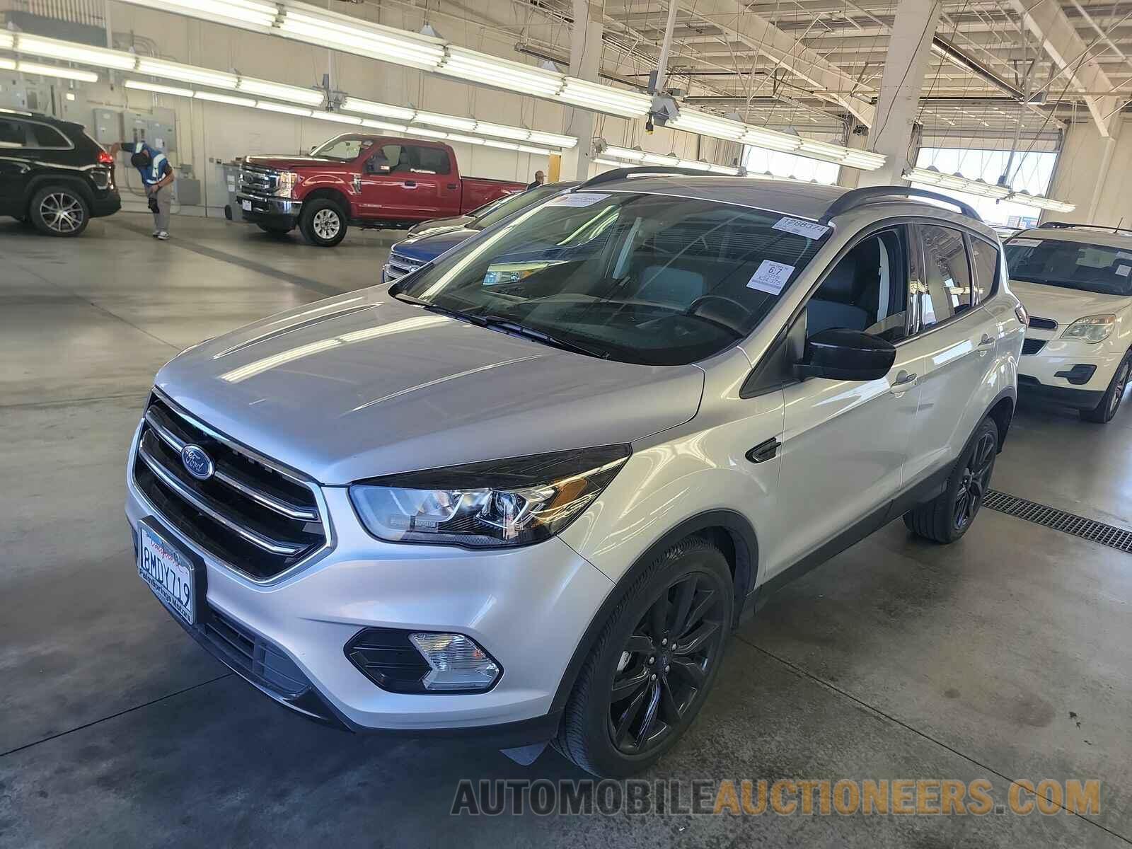 1FMCU0GD2KUB62648 Ford Escape 2019