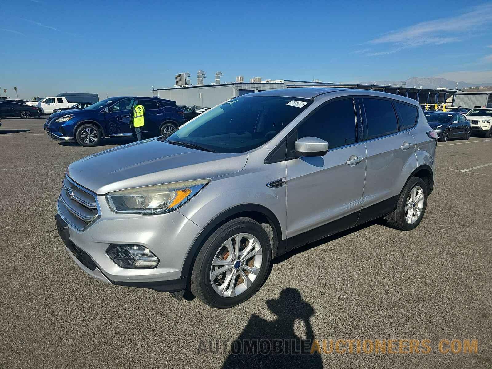 1FMCU0GD3HUA54371 Ford Escape 2017