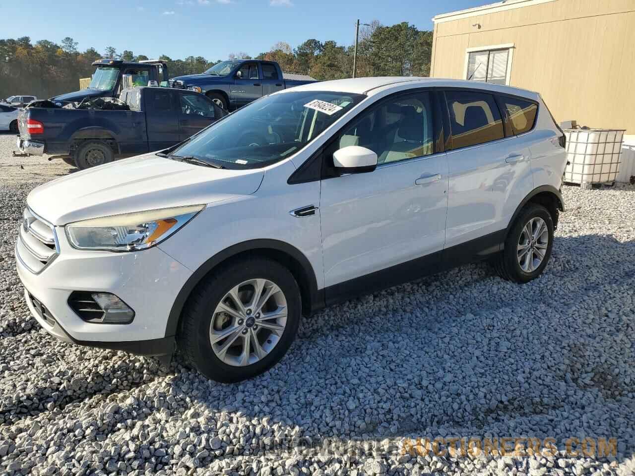 1FMCU0GD3HUE39994 FORD ESCAPE 2017