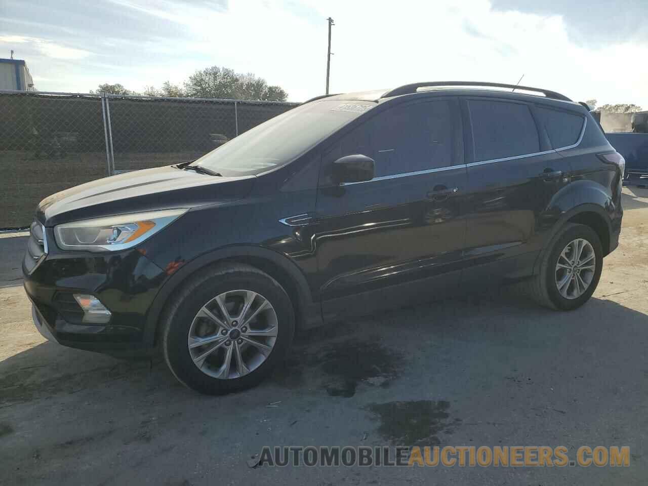 1FMCU0GD3HUE40384 FORD ESCAPE 2017