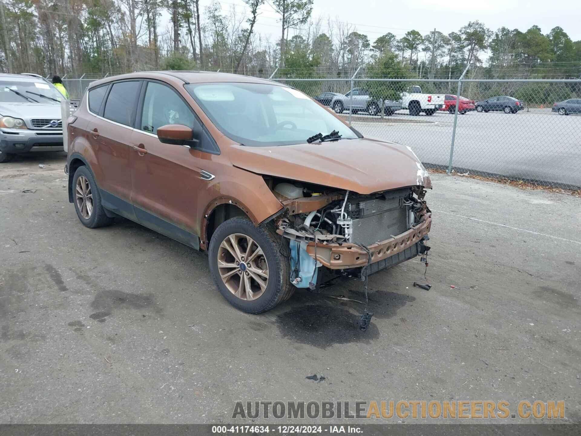 1FMCU0GD3HUE65107 FORD ESCAPE 2017