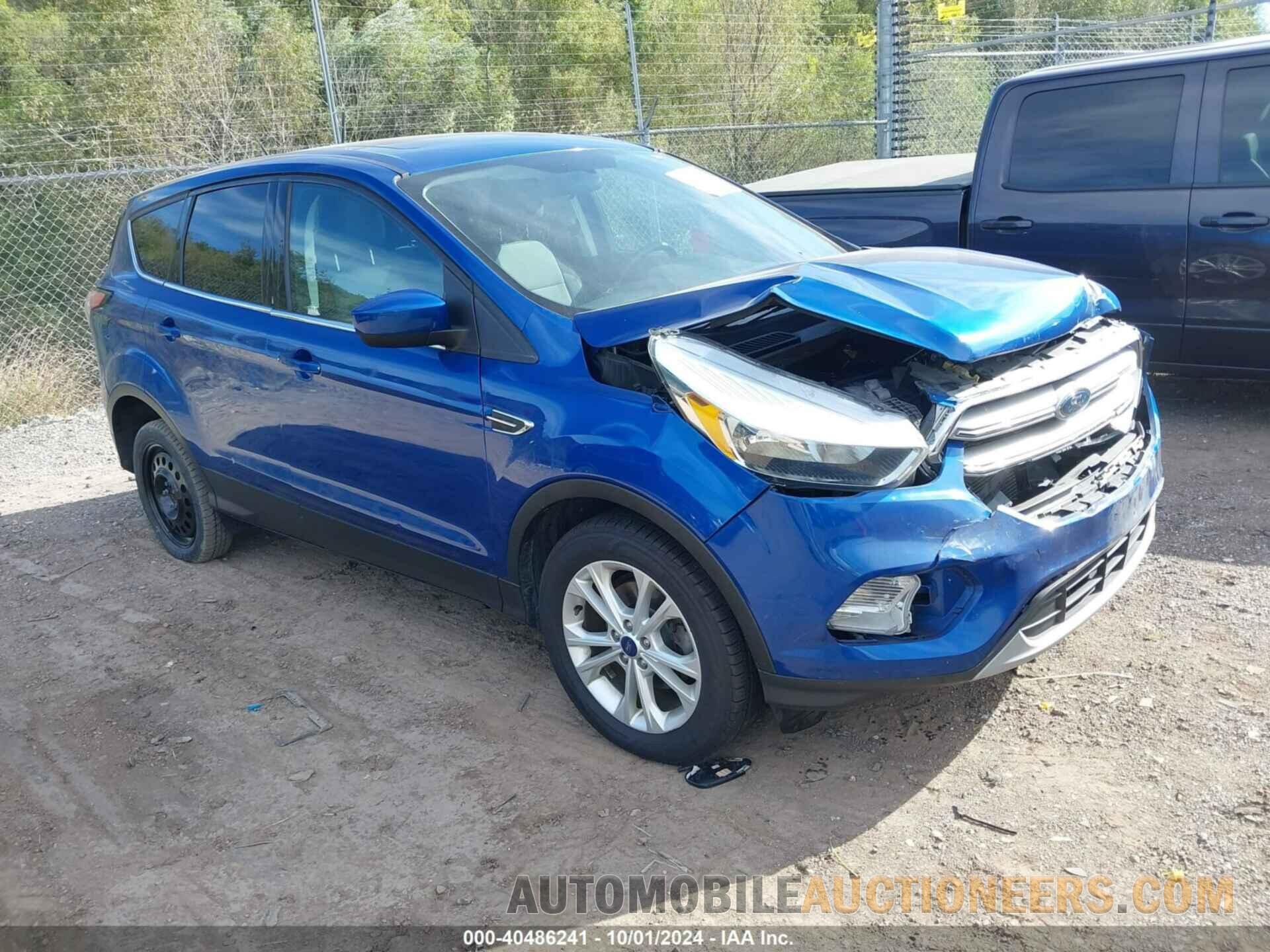 1FMCU0GD3HUE88211 FORD ESCAPE 2017