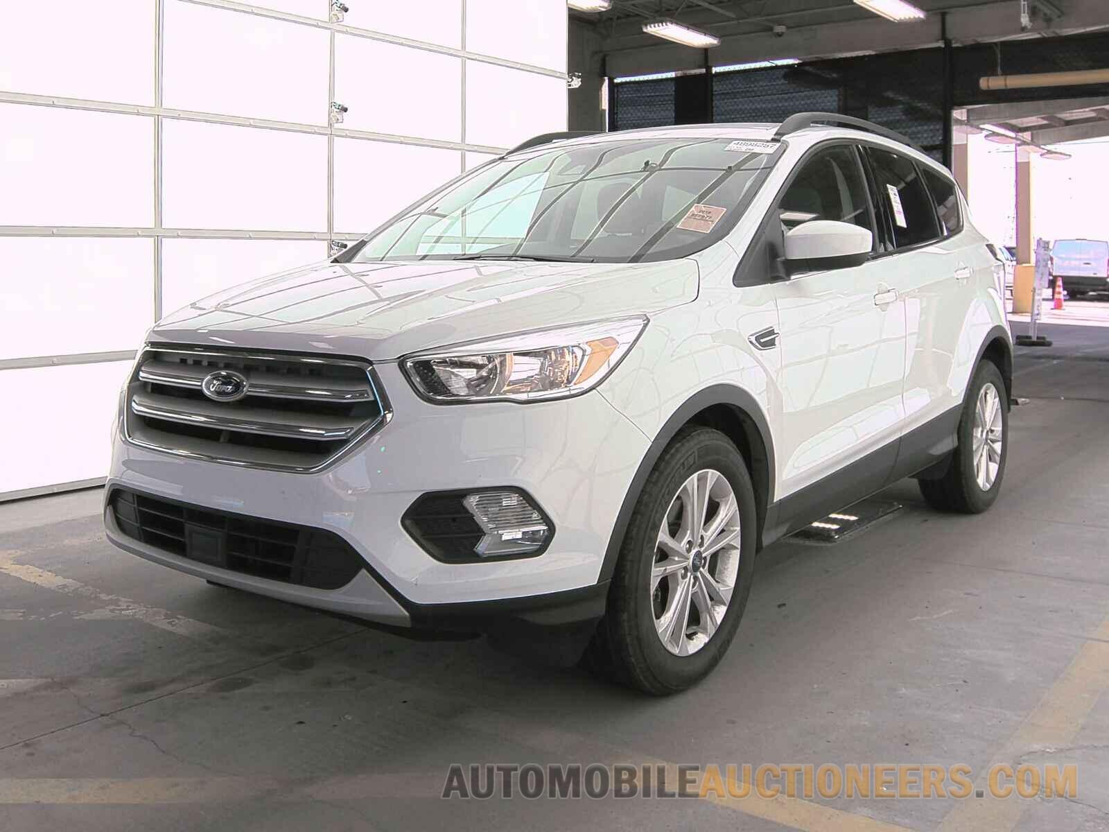 1FMCU0GD3JUD60590 Ford Escape 2018