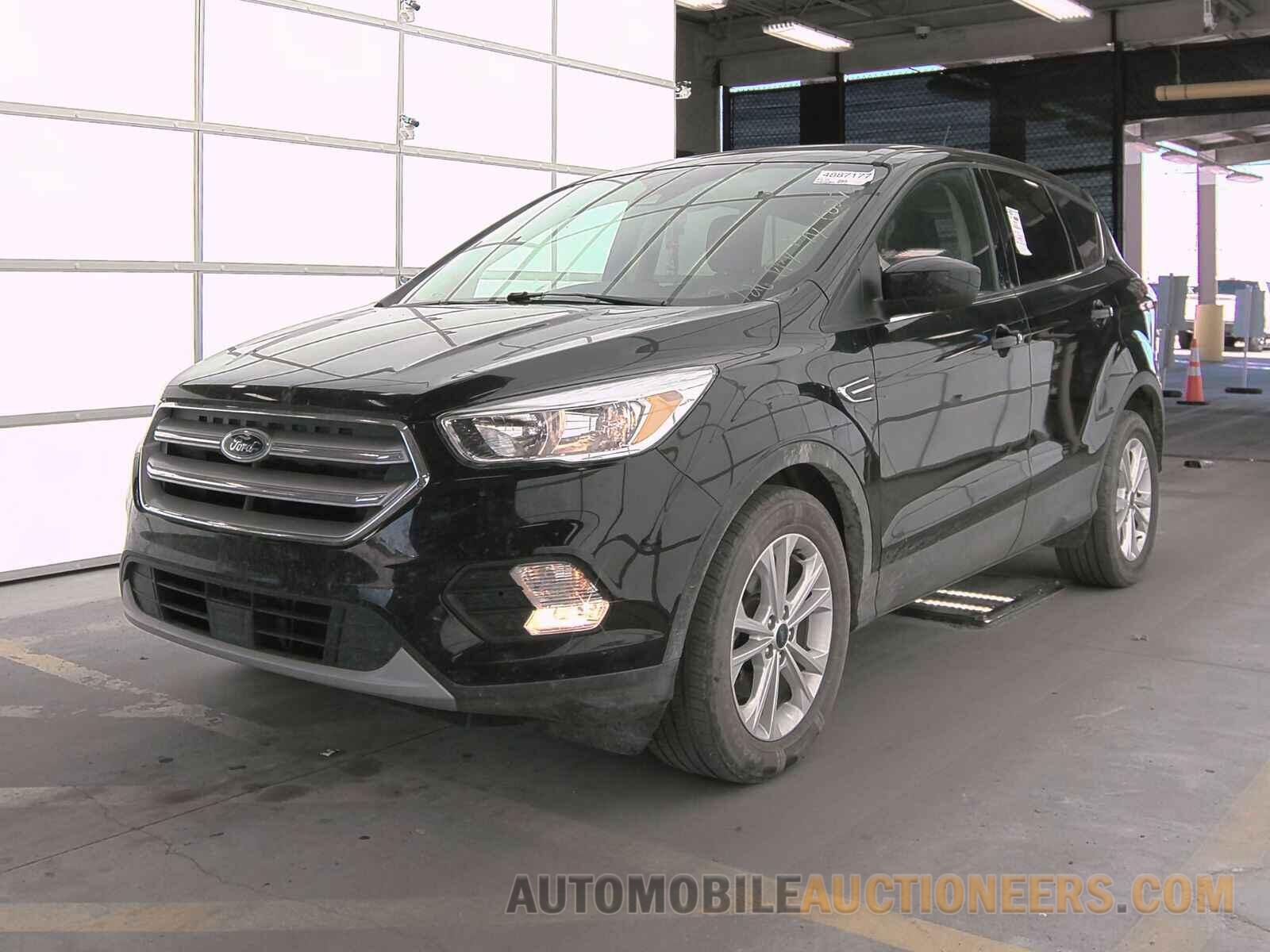 1FMCU0GD3KUC02722 Ford Escape 2019