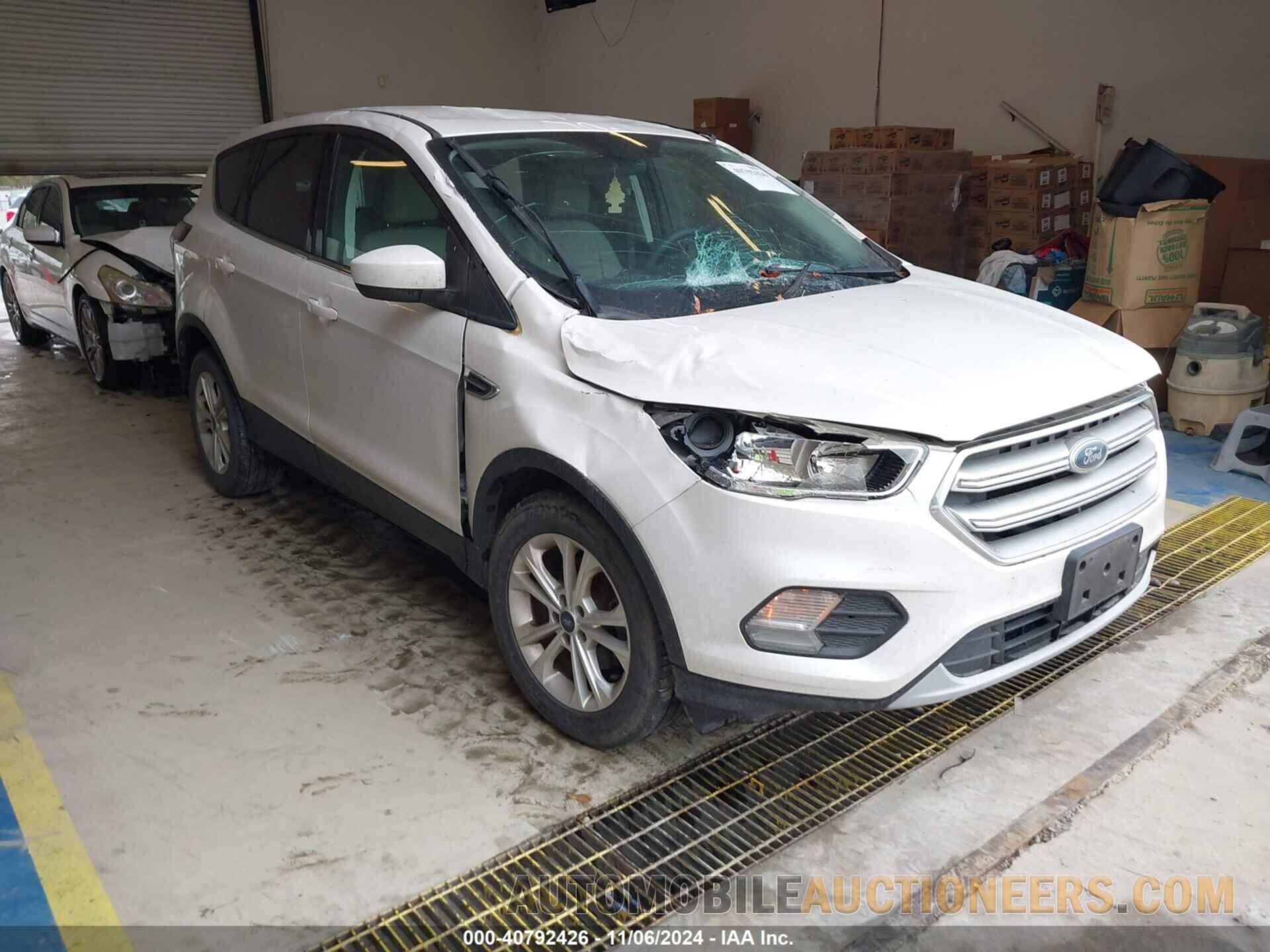 1FMCU0GD4HUA75424 FORD ESCAPE 2017