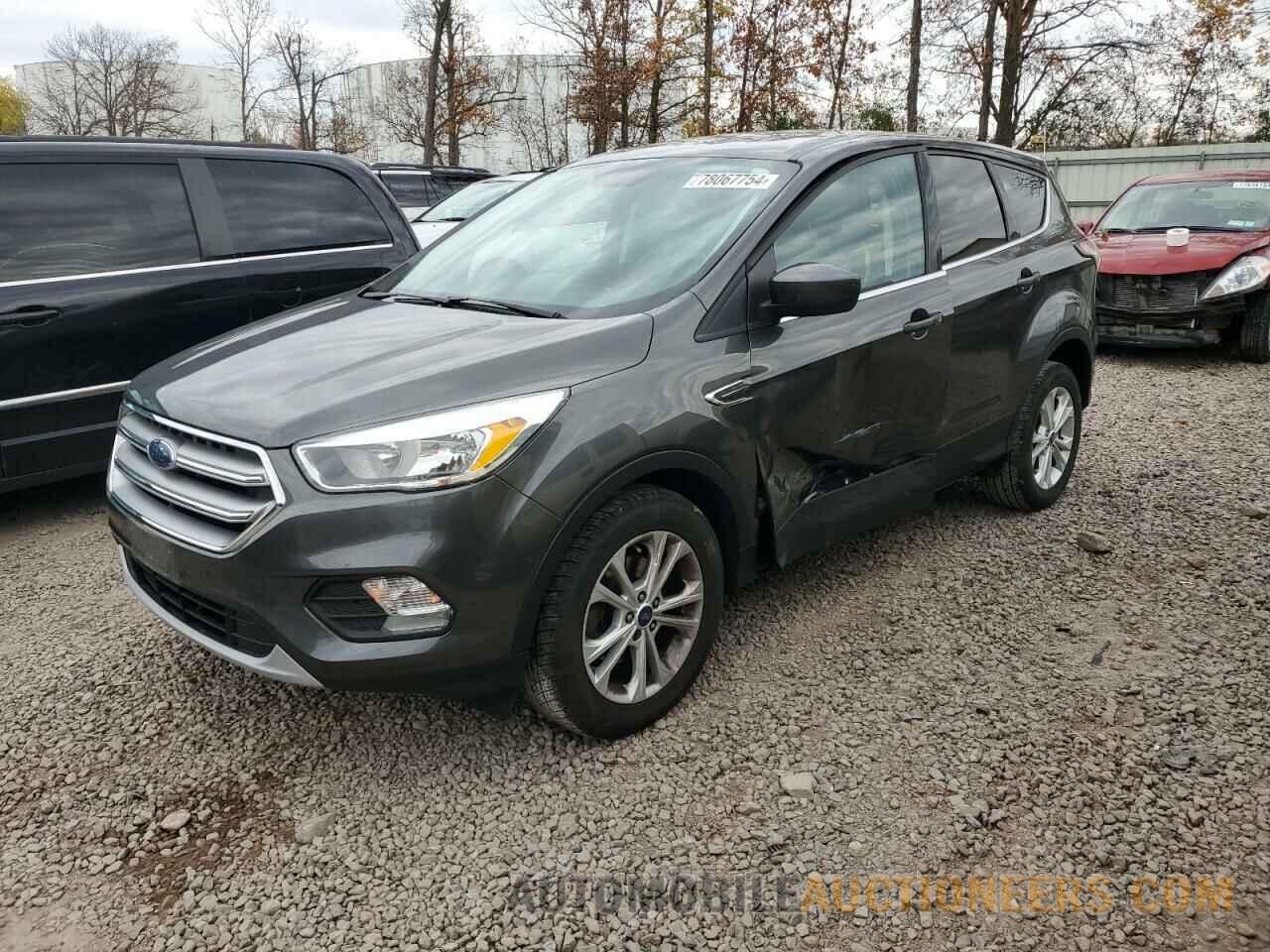 1FMCU0GD4HUB33306 FORD ESCAPE 2017