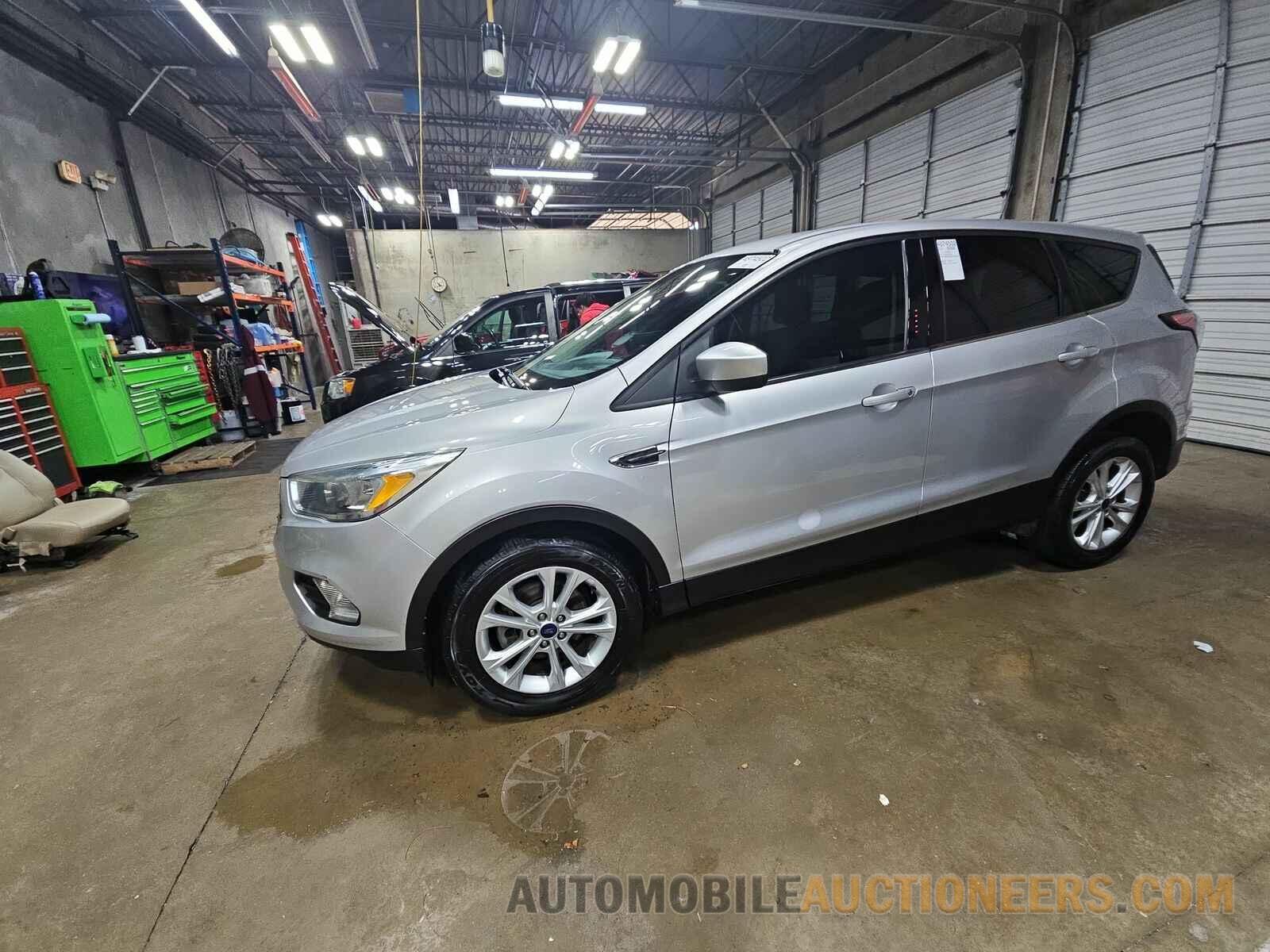 1FMCU0GD4HUC22857 Ford Escape 2017