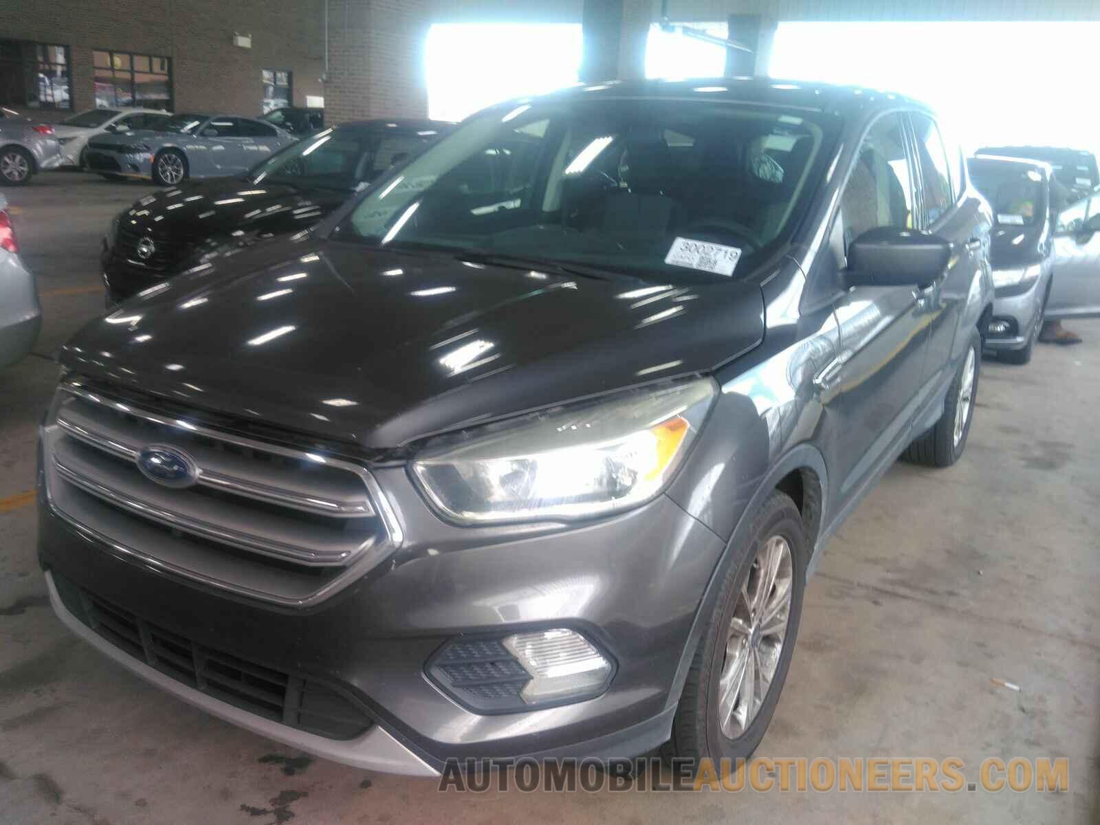 1FMCU0GD4HUC59049 Ford Escape 2017