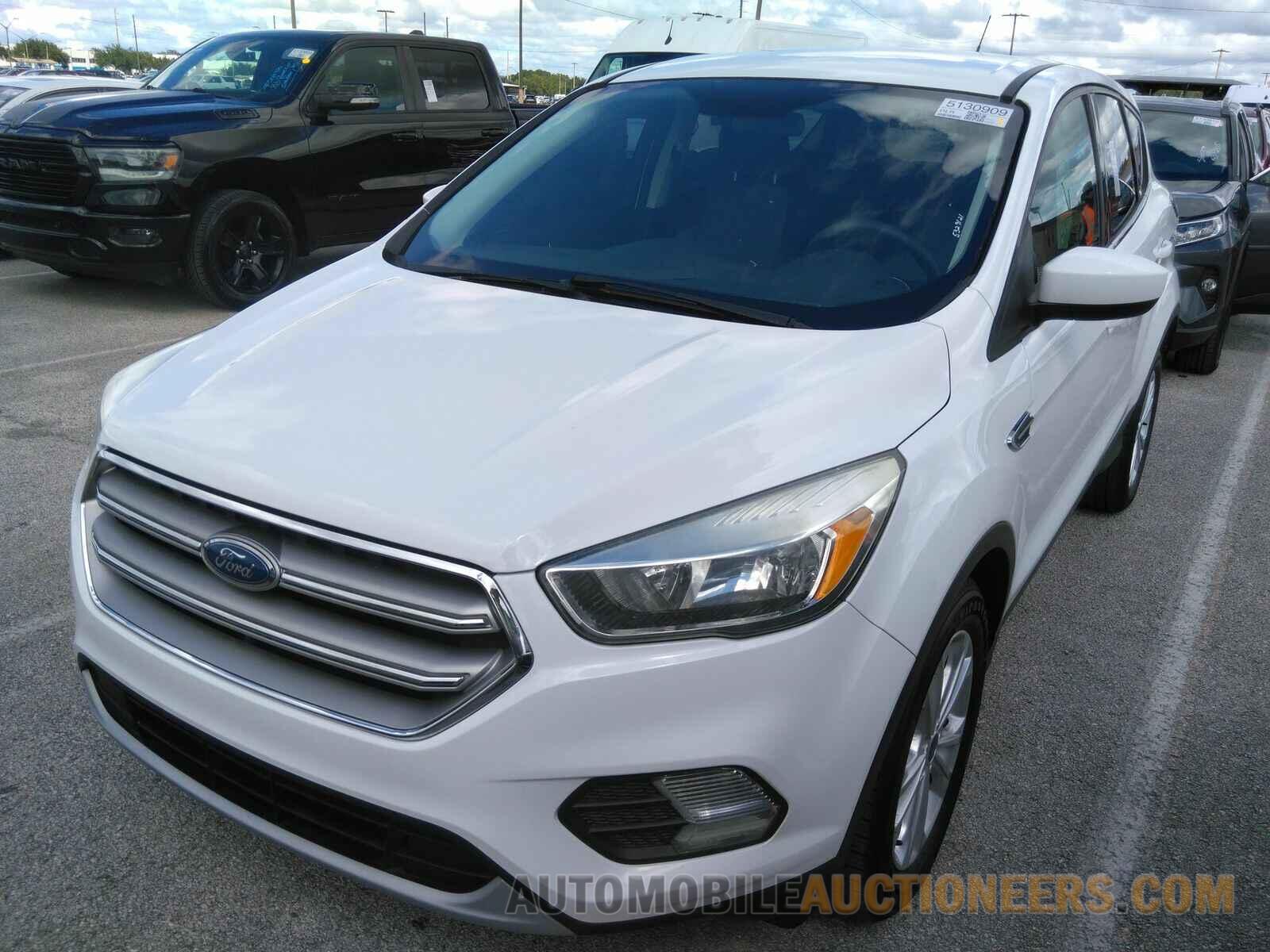 1FMCU0GD4HUD78591 Ford Escape 2017