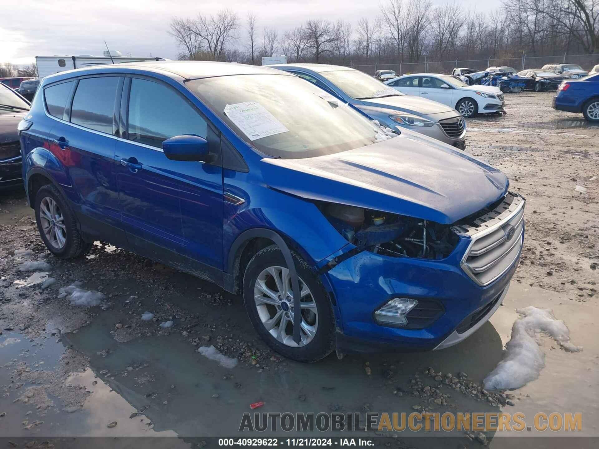 1FMCU0GD4HUE06017 FORD ESCAPE 2017