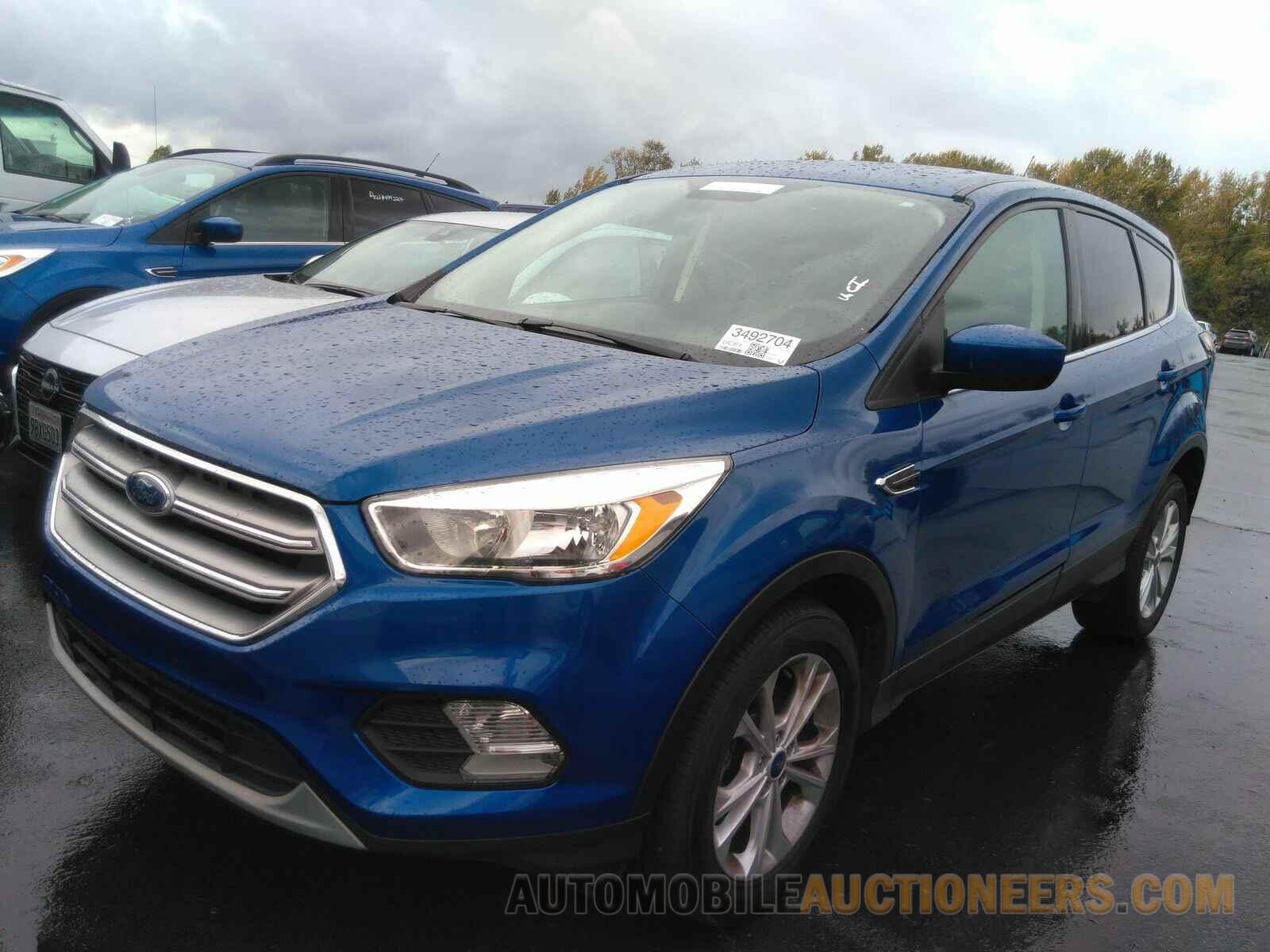 1FMCU0GD4HUE70347 Ford Escape 2017