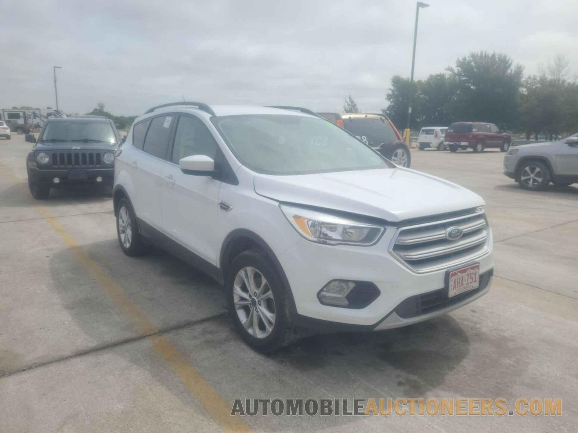 1FMCU0GD4JUB28032 FORD ESCAPE 2018