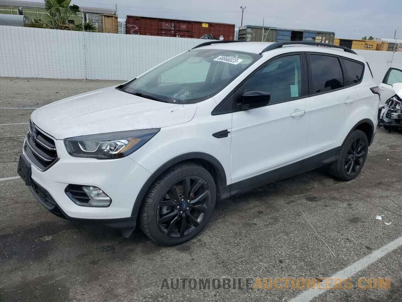 1FMCU0GD4JUD60033 FORD ESCAPE 2018