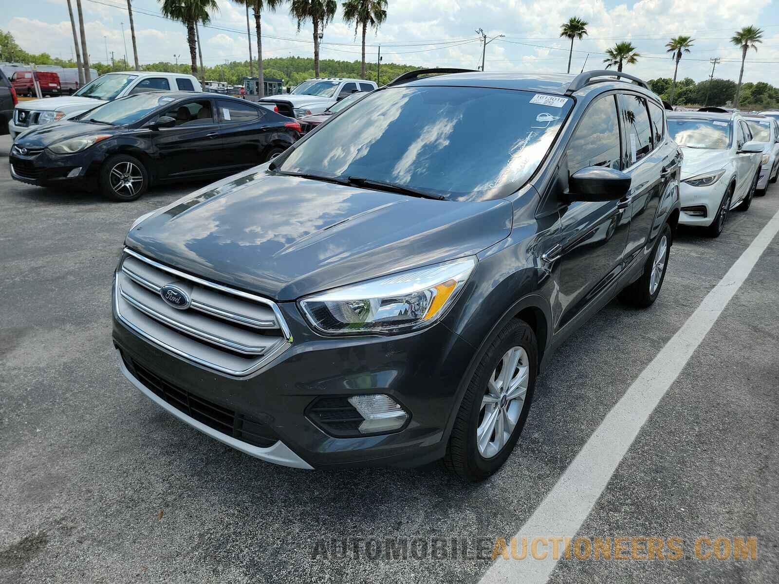 1FMCU0GD4KUB38318 Ford Escape 2019