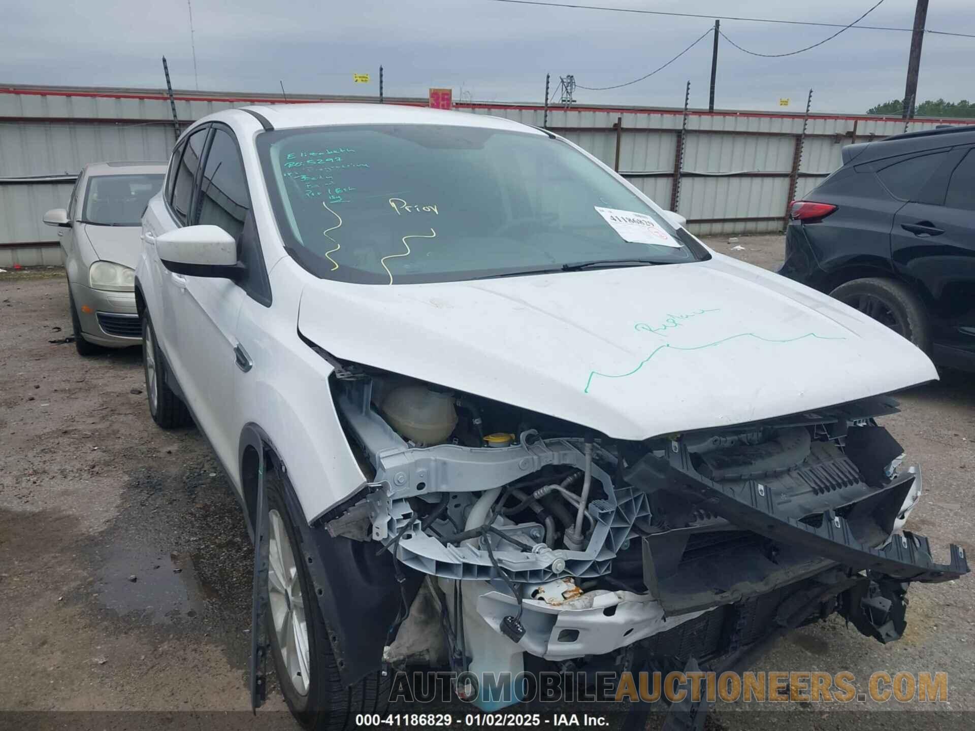 1FMCU0GD4KUB56785 FORD ESCAPE 2019