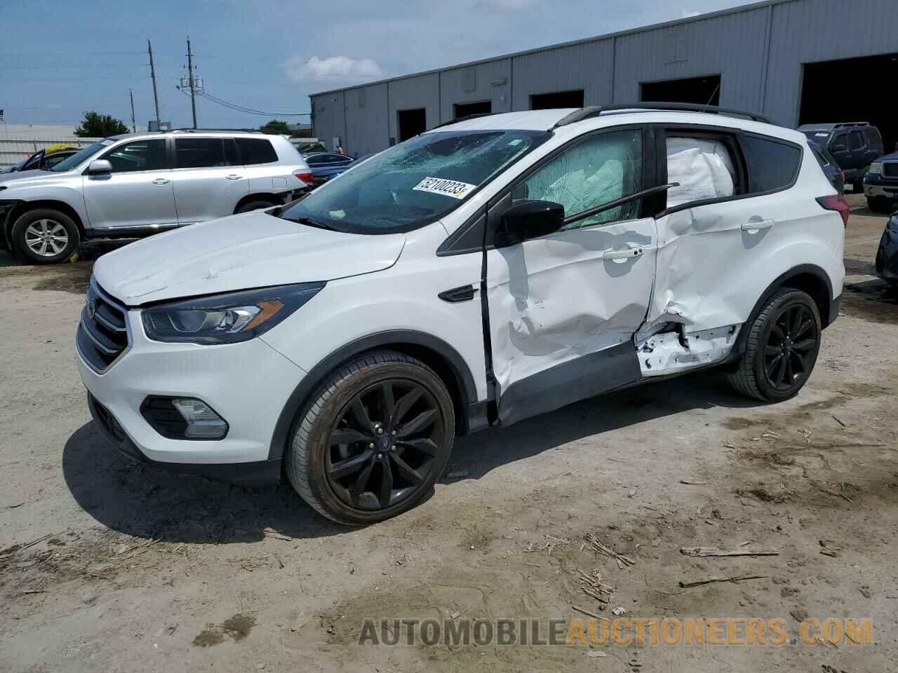 1FMCU0GD4KUB80570 FORD ESCAPE 2019