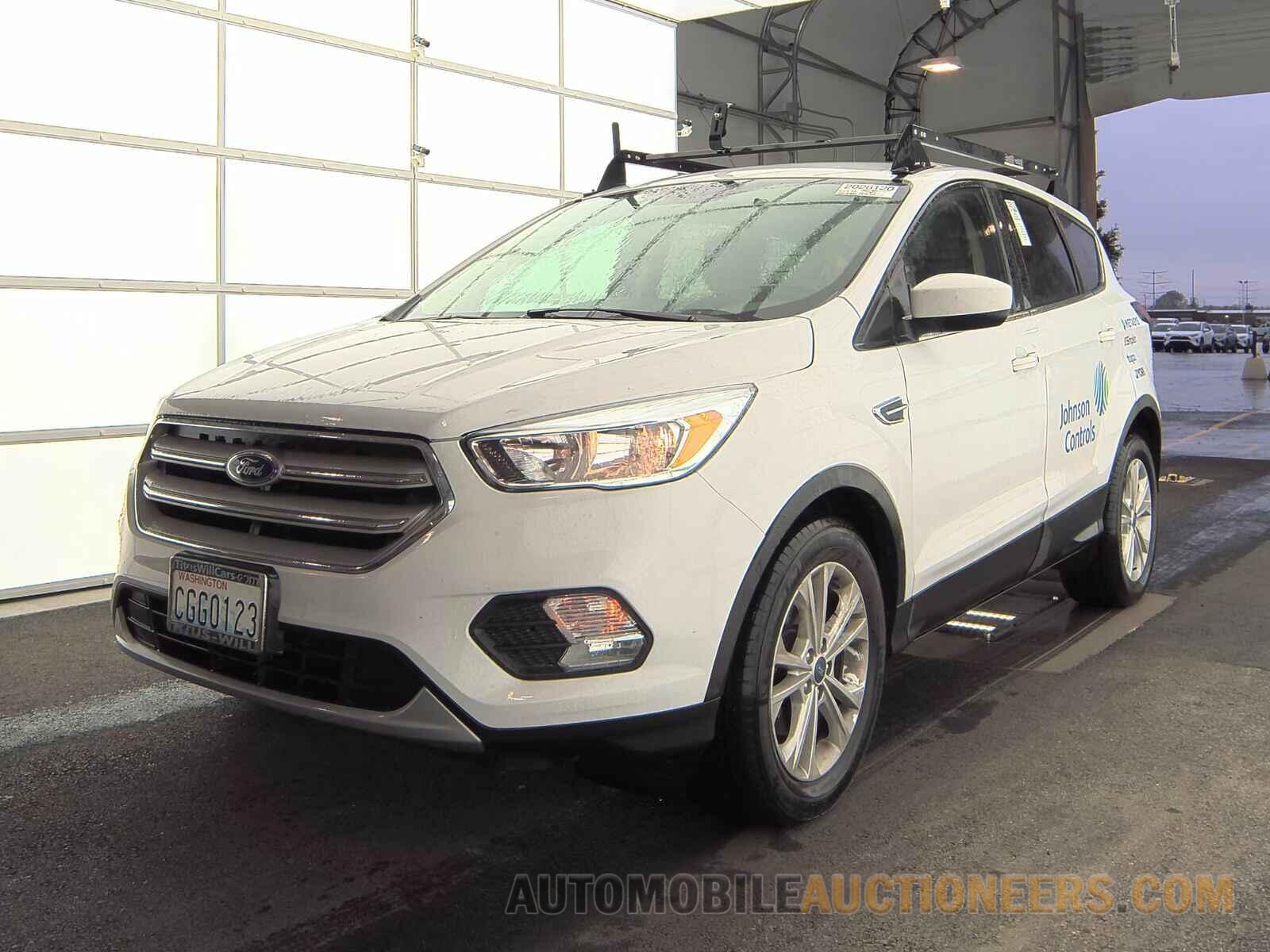 1FMCU0GD4KUC37897 Ford Escape 2019