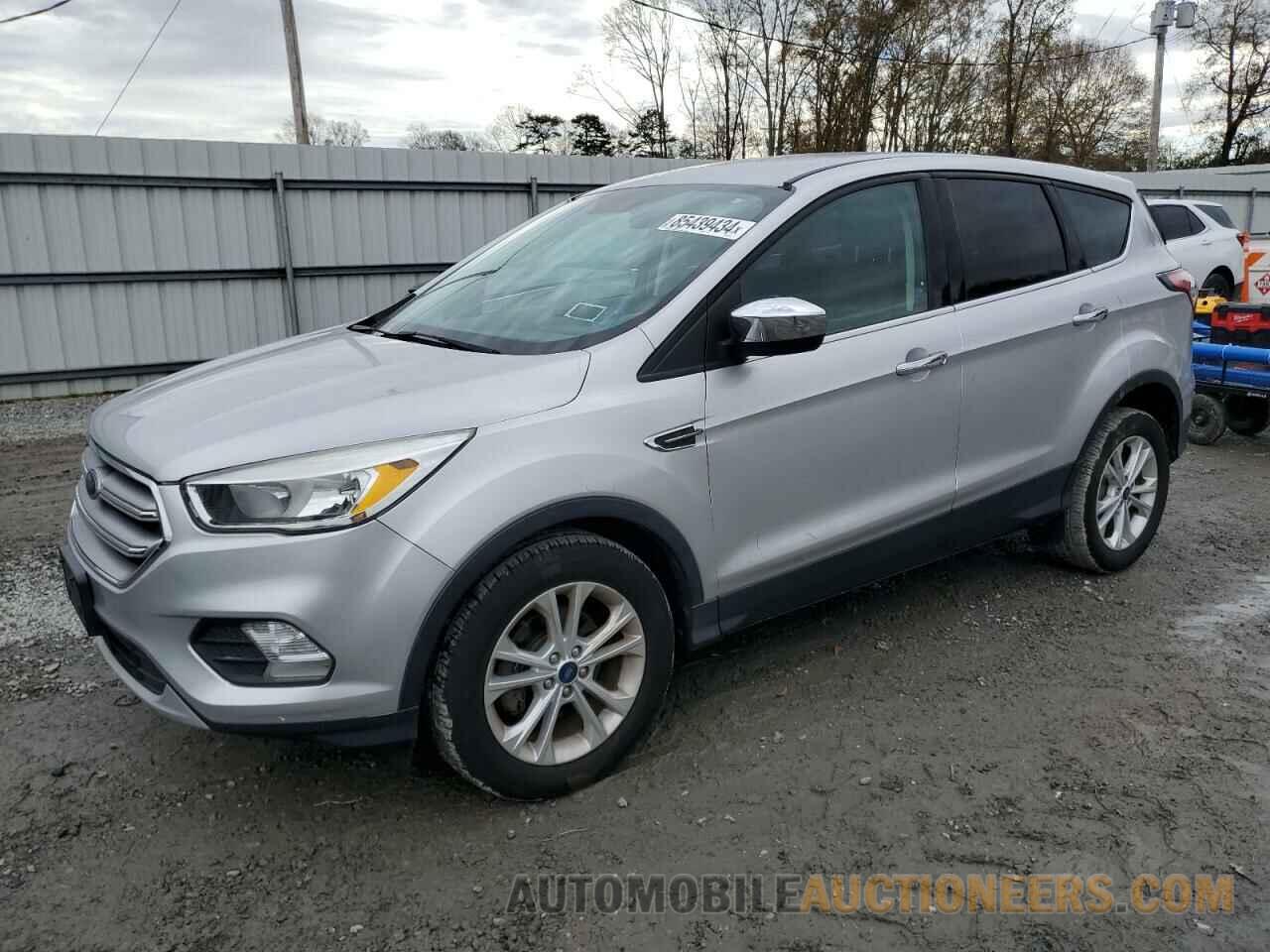 1FMCU0GD5HUA52301 FORD ESCAPE 2017